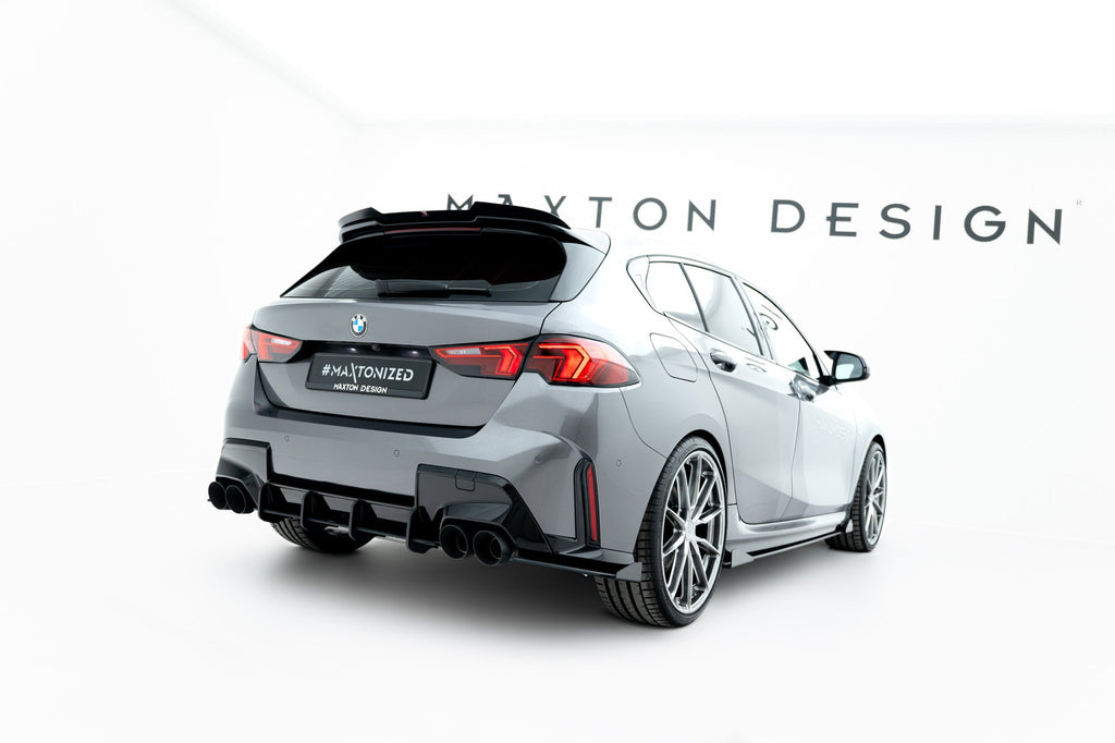 Maxton Design Street Pro Rear Side Splitters V.1 + Flaps para BMW M135i F70 - imagen 3
