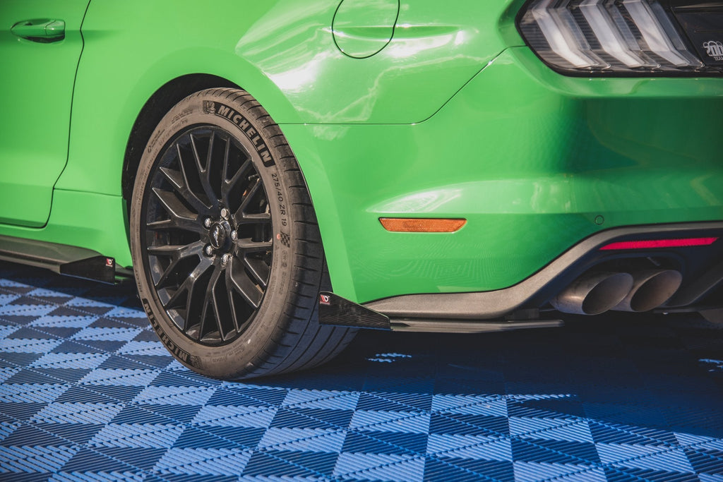 Maxton Design Street Pro Rear Side Splitters V.1 + Flaps para Ford Mustang GT Mk6 Facelift - imagen 1
