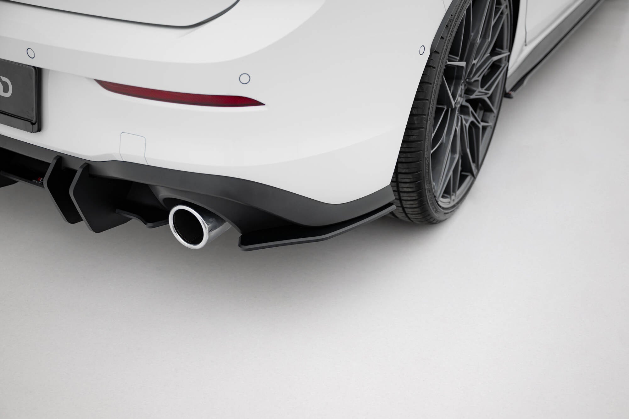 Maxton Design Street Pro Rear Side Splitters V.1 para Volkswagen Golf GTI / GTE / R-Line Mk8 - imagen 3