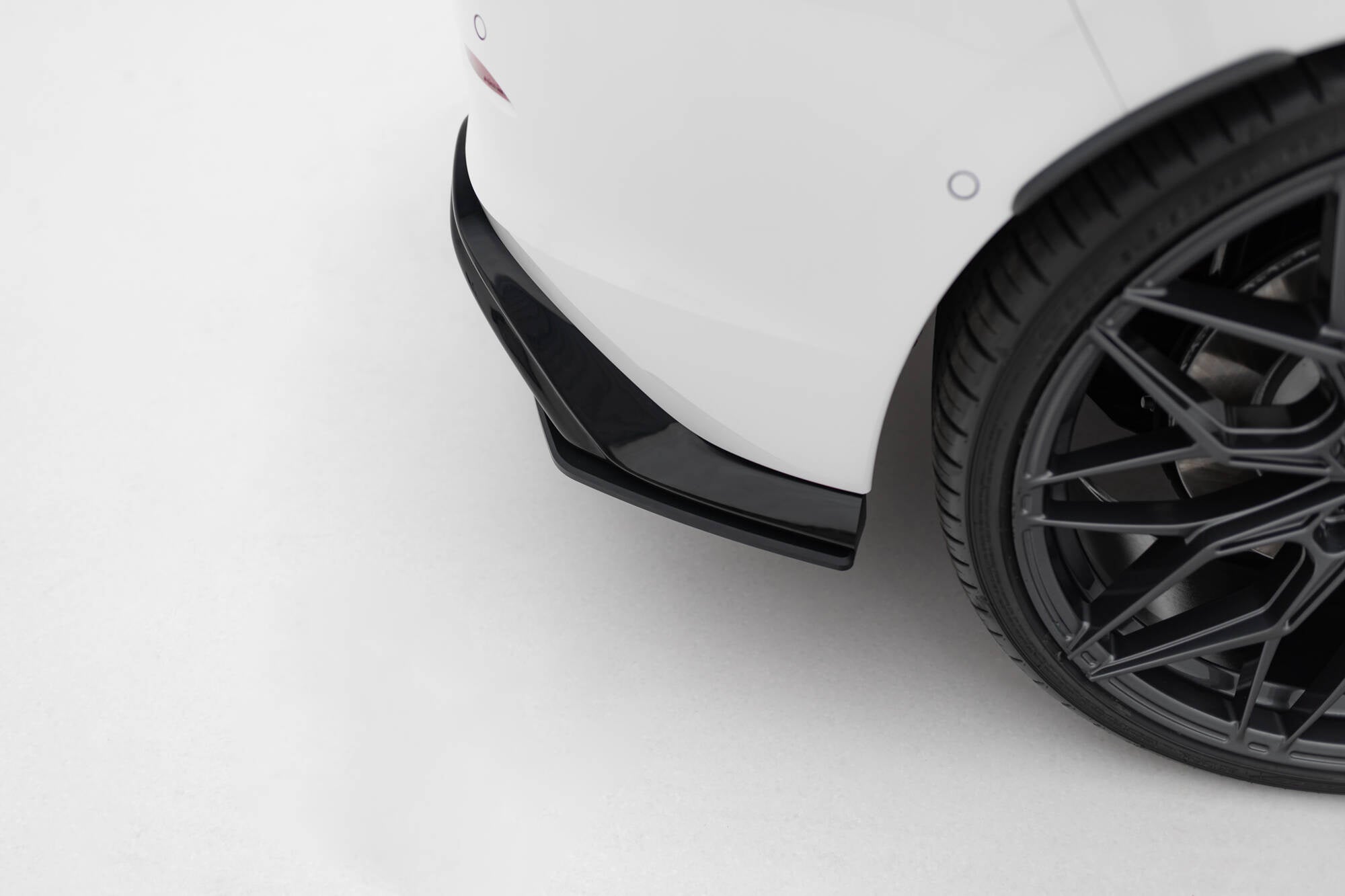 Maxton Design Street Pro Rear Side Splitters V.1 para Volkswagen Golf GTI Mk8 para only with : VW-GO-8-GTI-RS2G - imagen 2