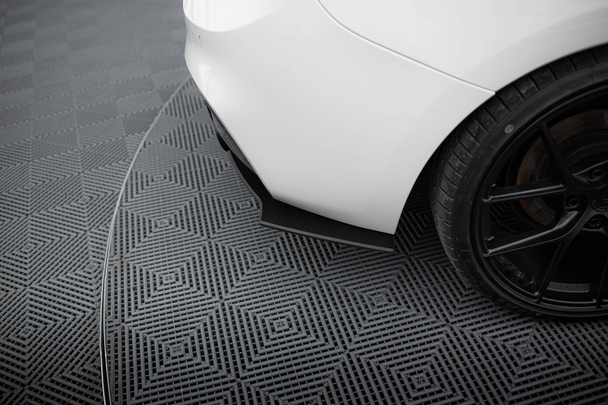 Maxton Design Street Pro Rear Side Splitters V.2 para BMW 1 F20 M-Pack M140i - imagen 3
