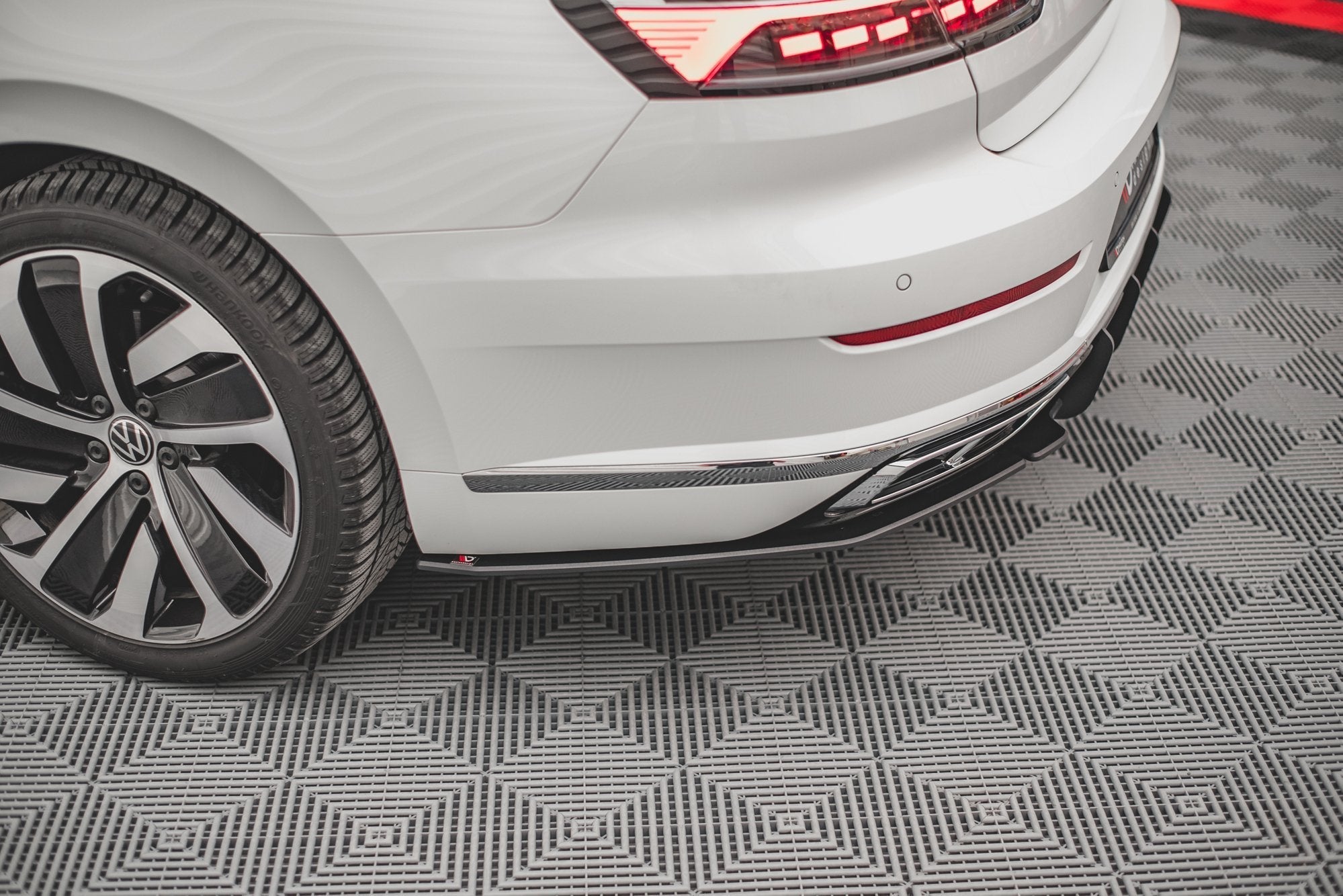 Maxton Design Street Pro Rear Side Splitters para Volkswagen Arteon Sedan / Shooting Brake R-Line Mk1 Facelift - imagen 1
