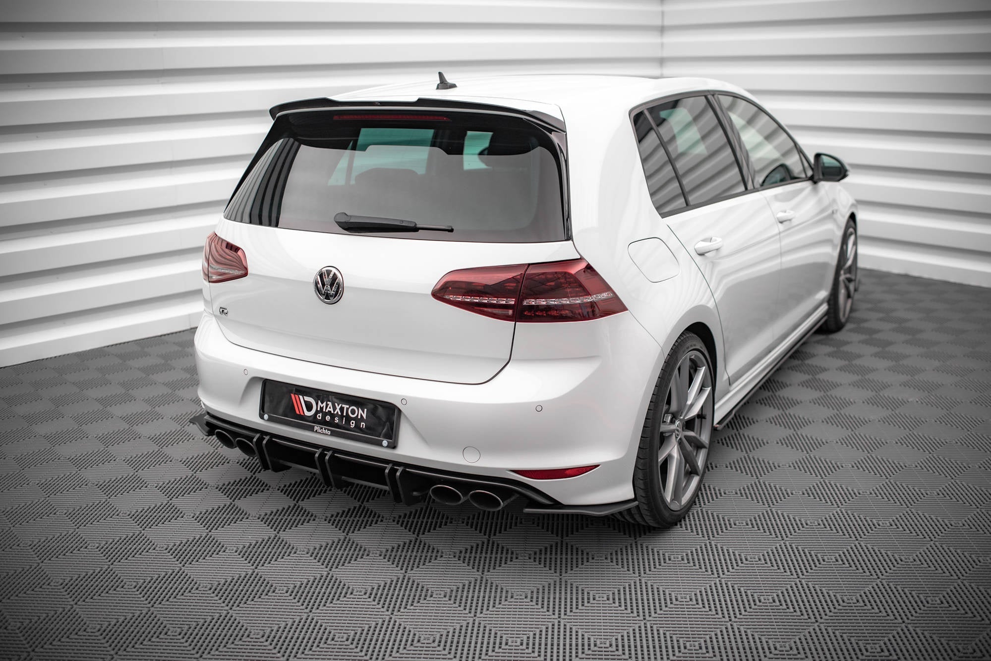 Maxton Design Street Pro Rear Side Splitters para Volkswagen Golf R Mk7 - imagen 2