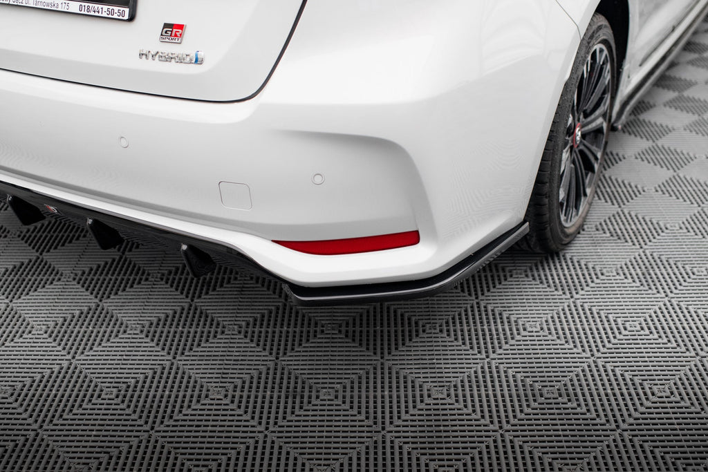 Maxton Design Splitters laterales traseros para Toyota Corolla Mk12 Sedan - imagen 1