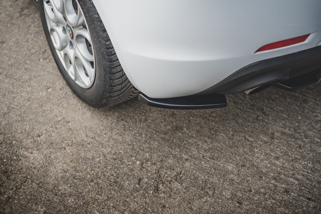 Maxton Design Splitters laterales traseros V.1 para Alfa Romeo Giulietta - imagen 2