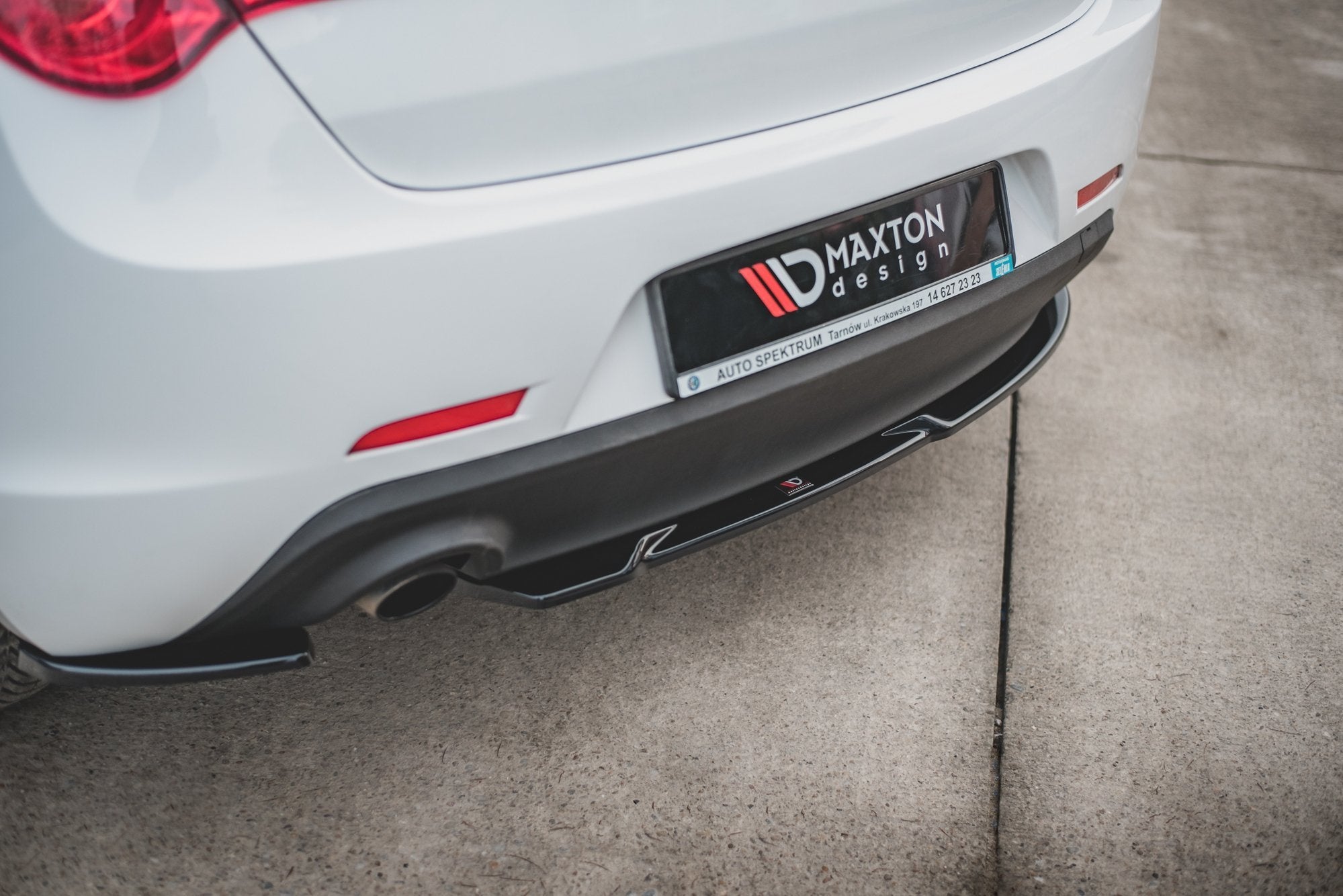 Maxton Design Splitters laterales traseros V.1 para Alfa Romeo Giulietta - imagen 1