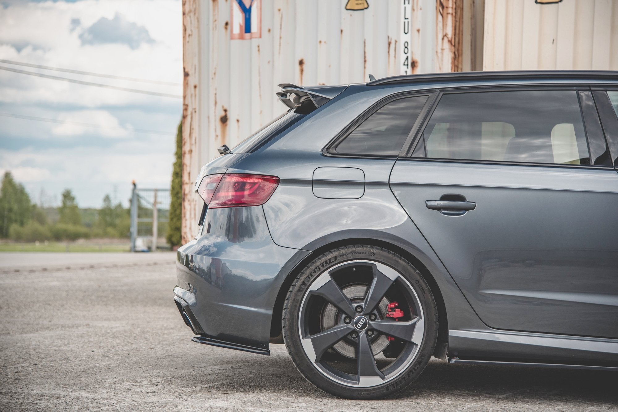 Maxton Design Splitters laterales traseros V.1 para Audi RS3 8V Sportback - imagen 3