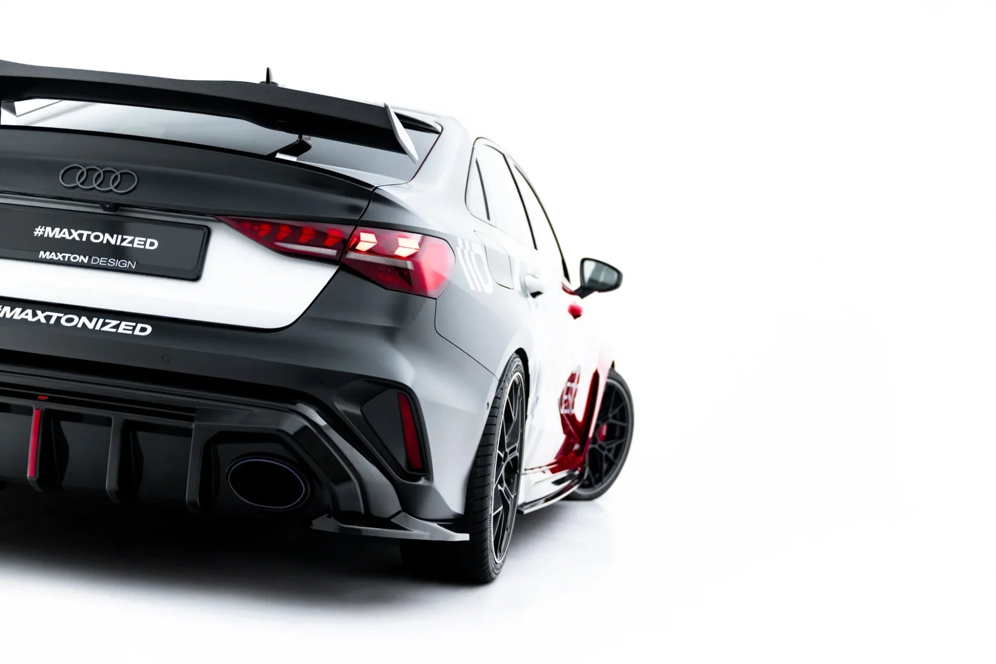 Maxton Design Splitters laterales traseros V.1 para Audi RS3 Sedan 8Y Facelift - imagen 1