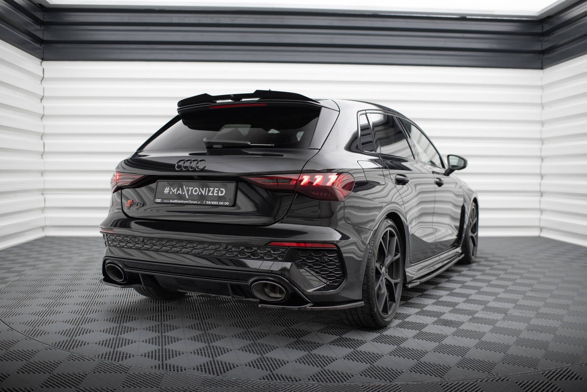 Maxton Design Splitters laterales traseros V.1 para Audi RS3 Sportback 8Y - imagen 2