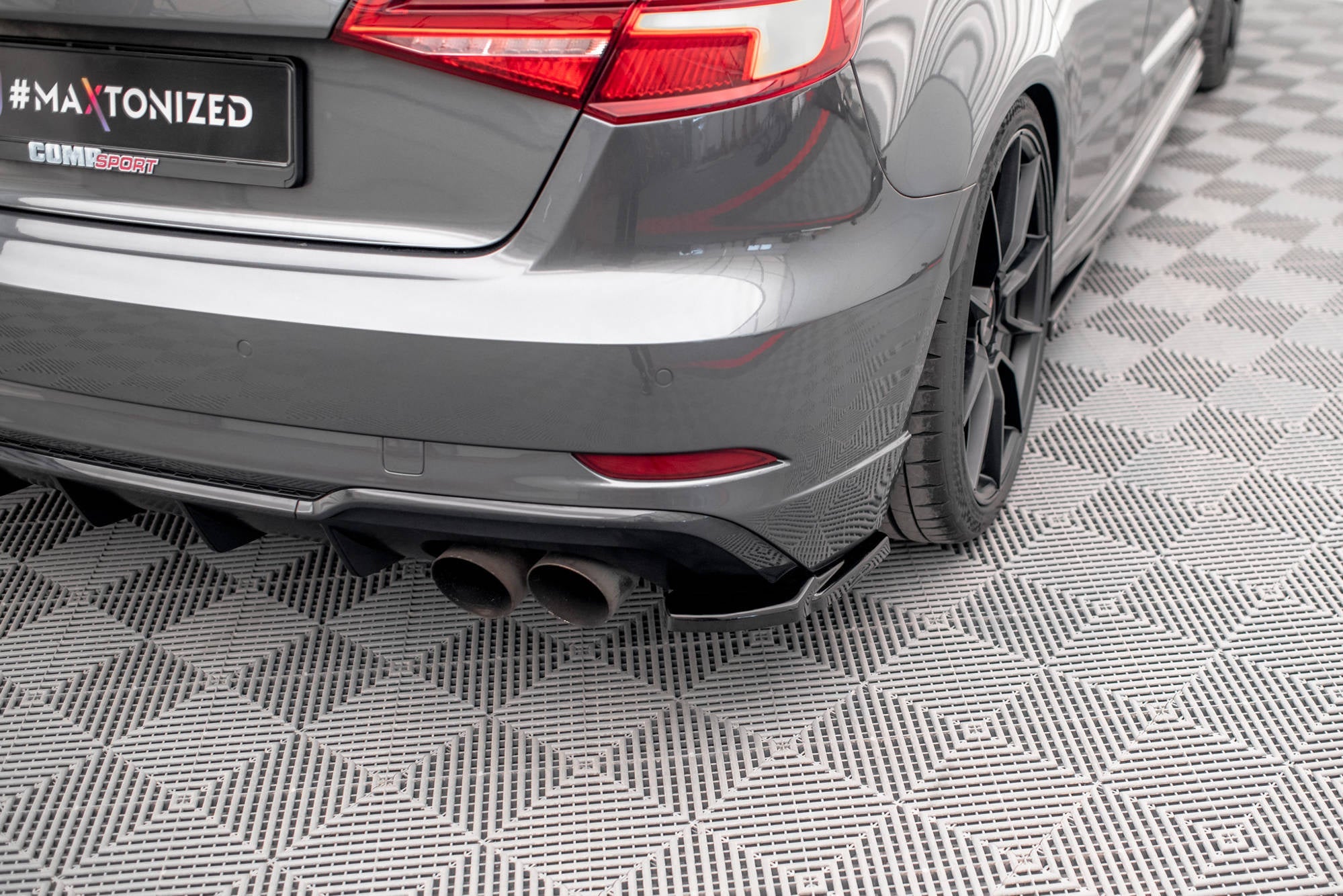 Maxton Design Splitters laterales traseros V.1 para Audi S3 Sportback 8V Facelift - imagen 1