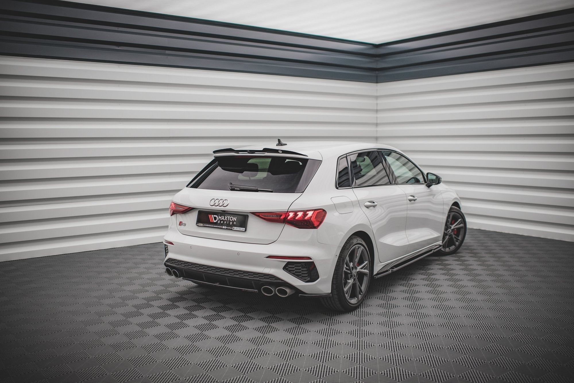 Maxton Design Splitters laterales traseros V.1 para Audi S3 Sportback 8Y - imagen 3