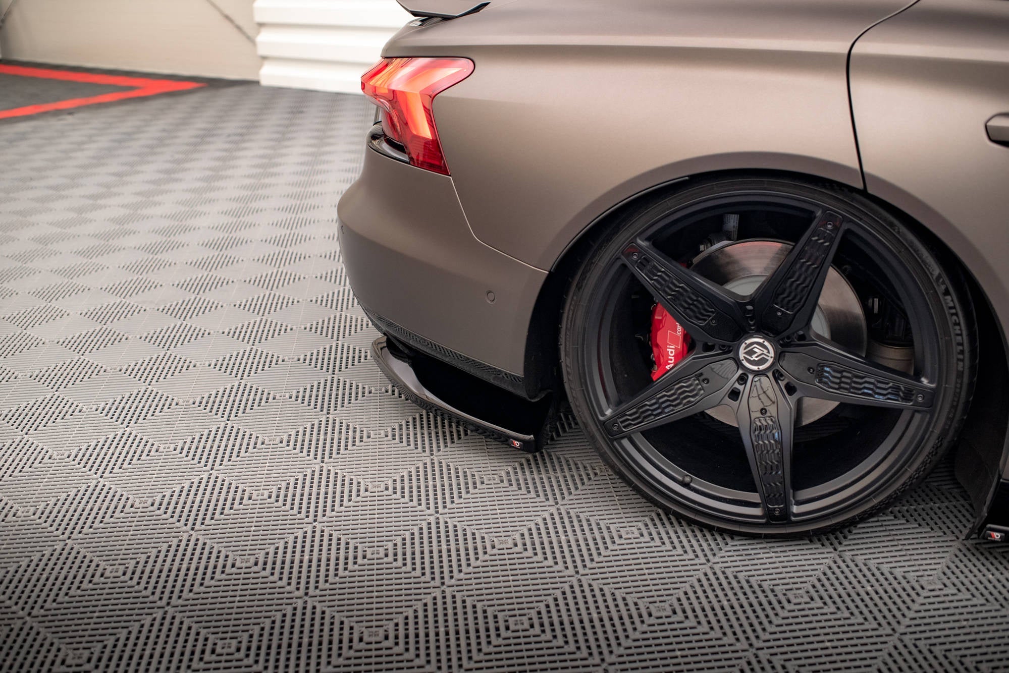 Maxton Design Splitters laterales traseros V.1 para Audi e-Tron GT / RS GT Mk1 - imagen 3
