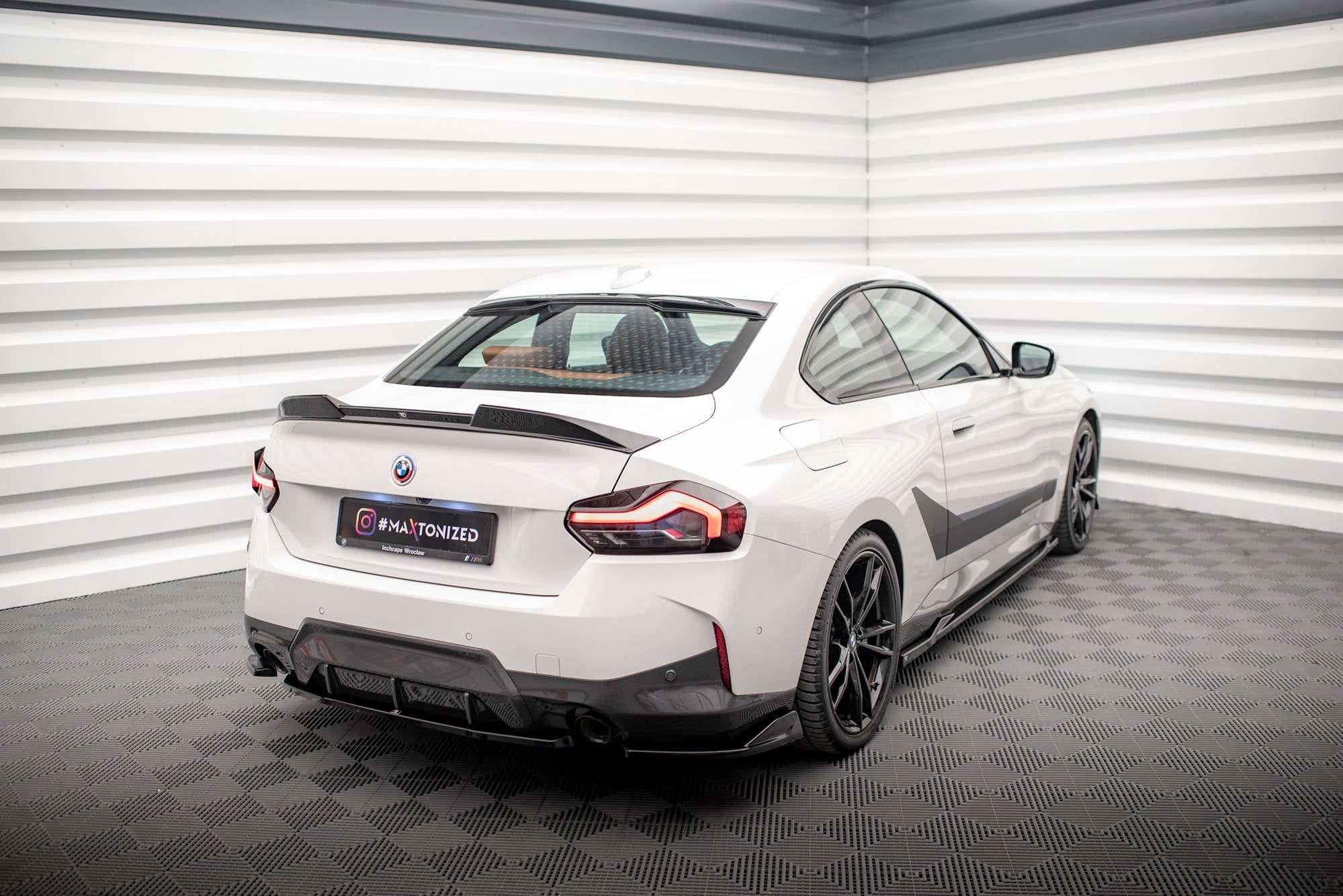 Maxton Design Splitters laterales traseros V.1 para BMW 2 Coupe M-Pack G42 - imagen 3