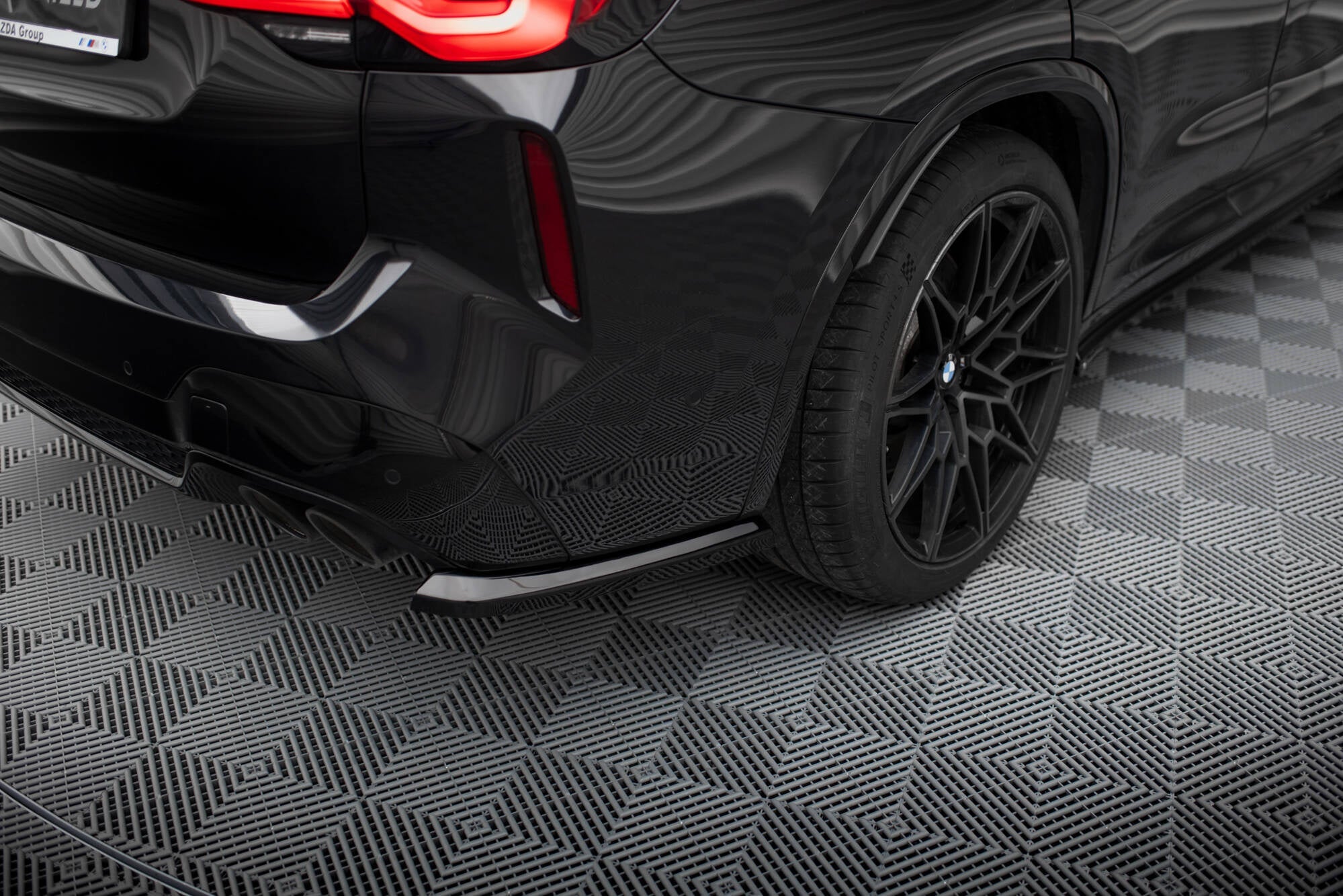 Maxton Design Splitters laterales traseros V.1 para BMW X3 M F97 / F97 Facelift - imagen 1