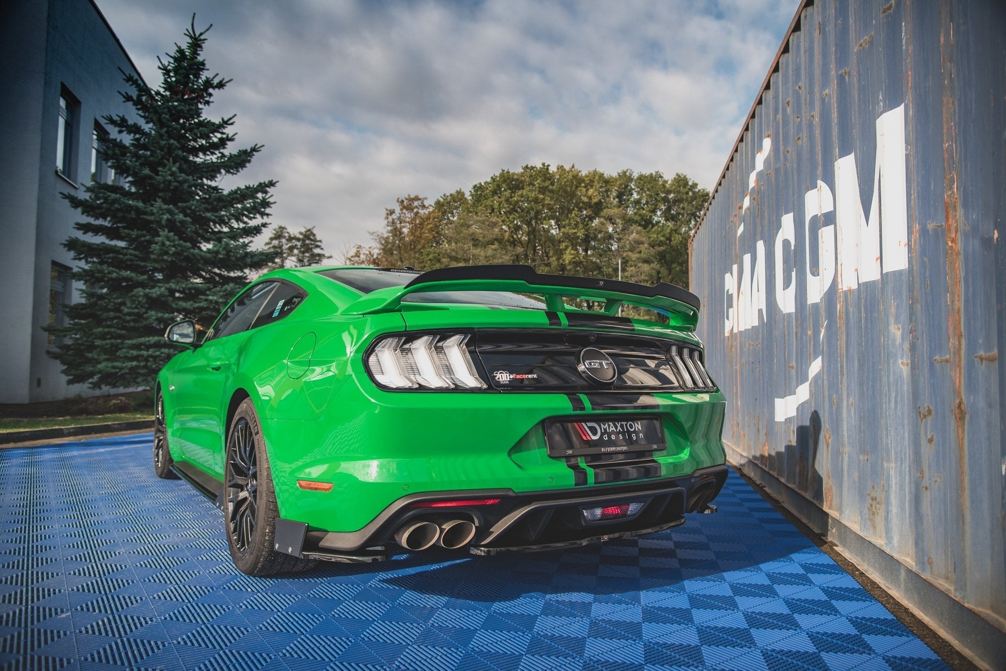 Maxton Design Splitters laterales traseros V.1 + Flaps para Ford Mustang GT Mk6 Facelift - imagen 3