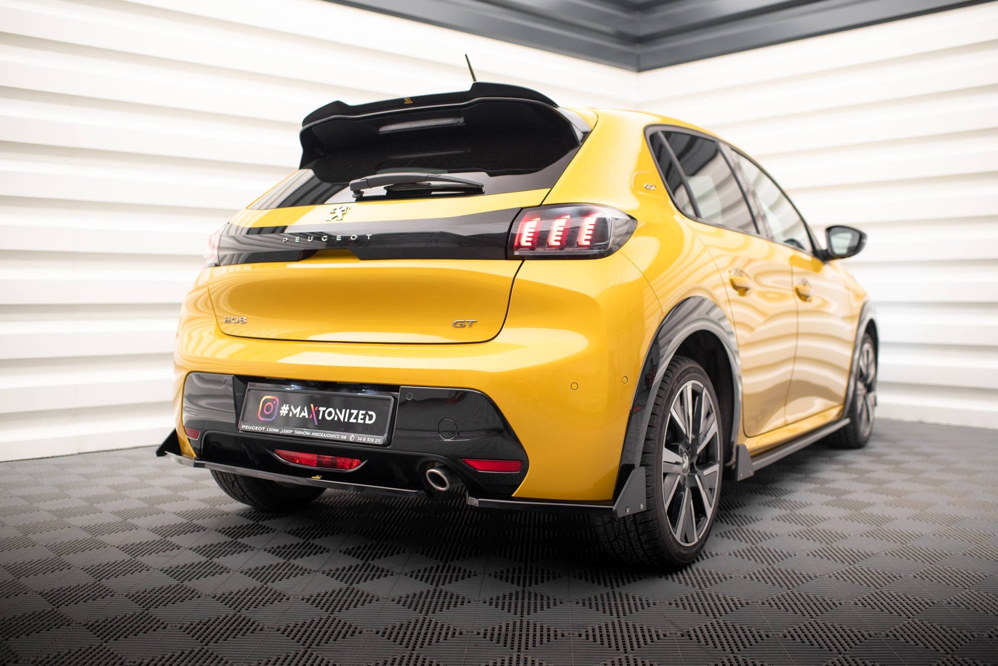 Maxton Design Splitters laterales traseros V.1 + Flaps para Peugeot 208 GT Mk2 - imagen 3