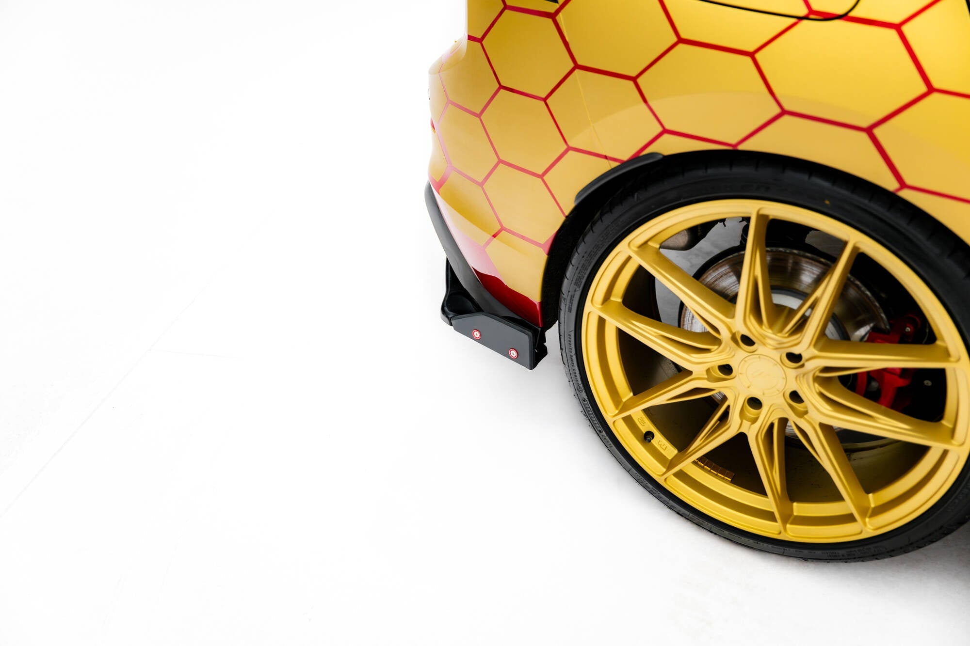 Maxton Design Splitters laterales traseros V.1 + Flaps para Volkswagen Golf GTI Clubsport Mk8 Facelift - imagen 2