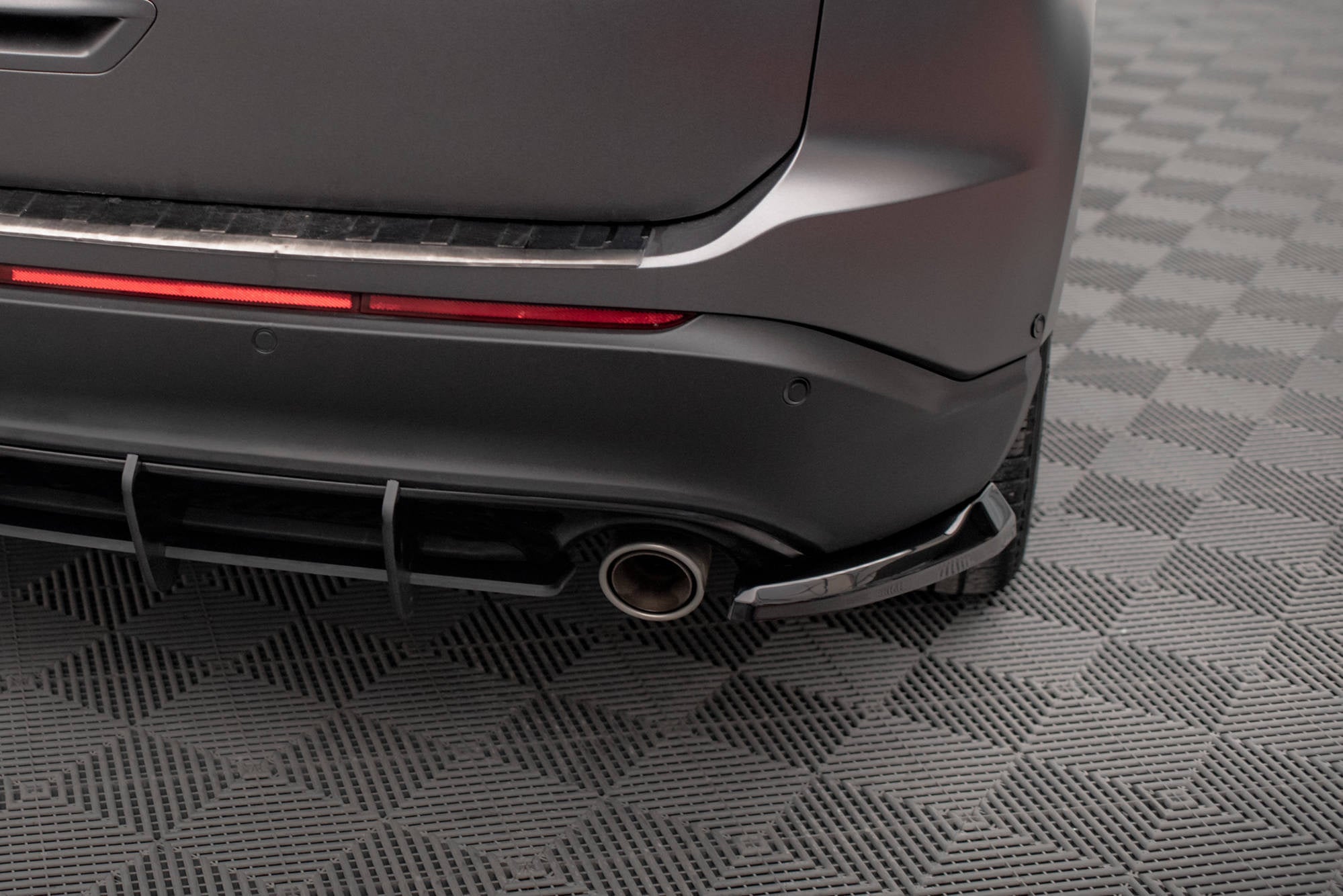 Maxton Design Splitters laterales traseros V.1 para Ford Edge Mk2 - imagen 3