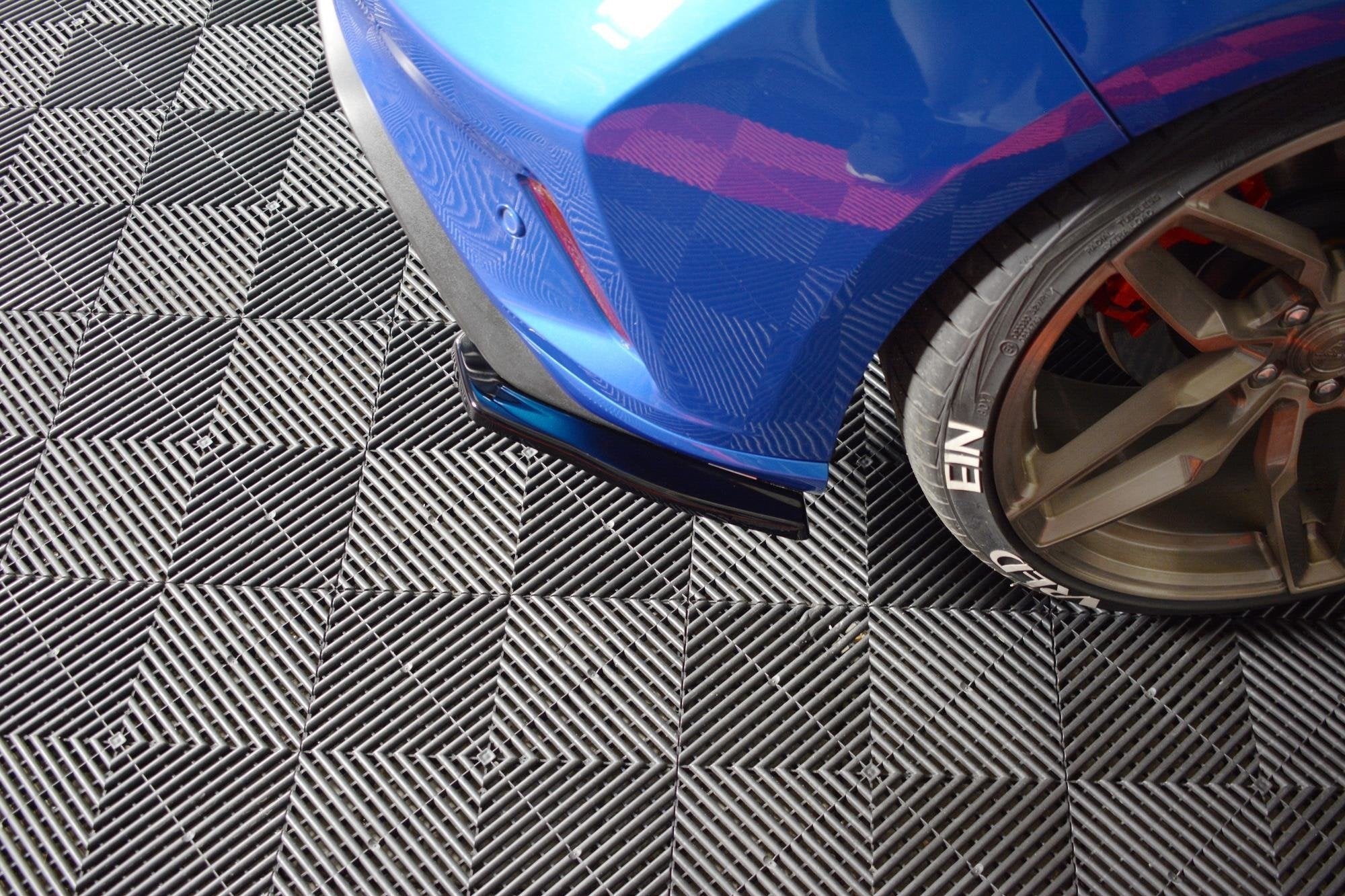 Maxton Design Splitters laterales traseros V.1 para Ford Focus Hatchabck ST-Line - imagen 4