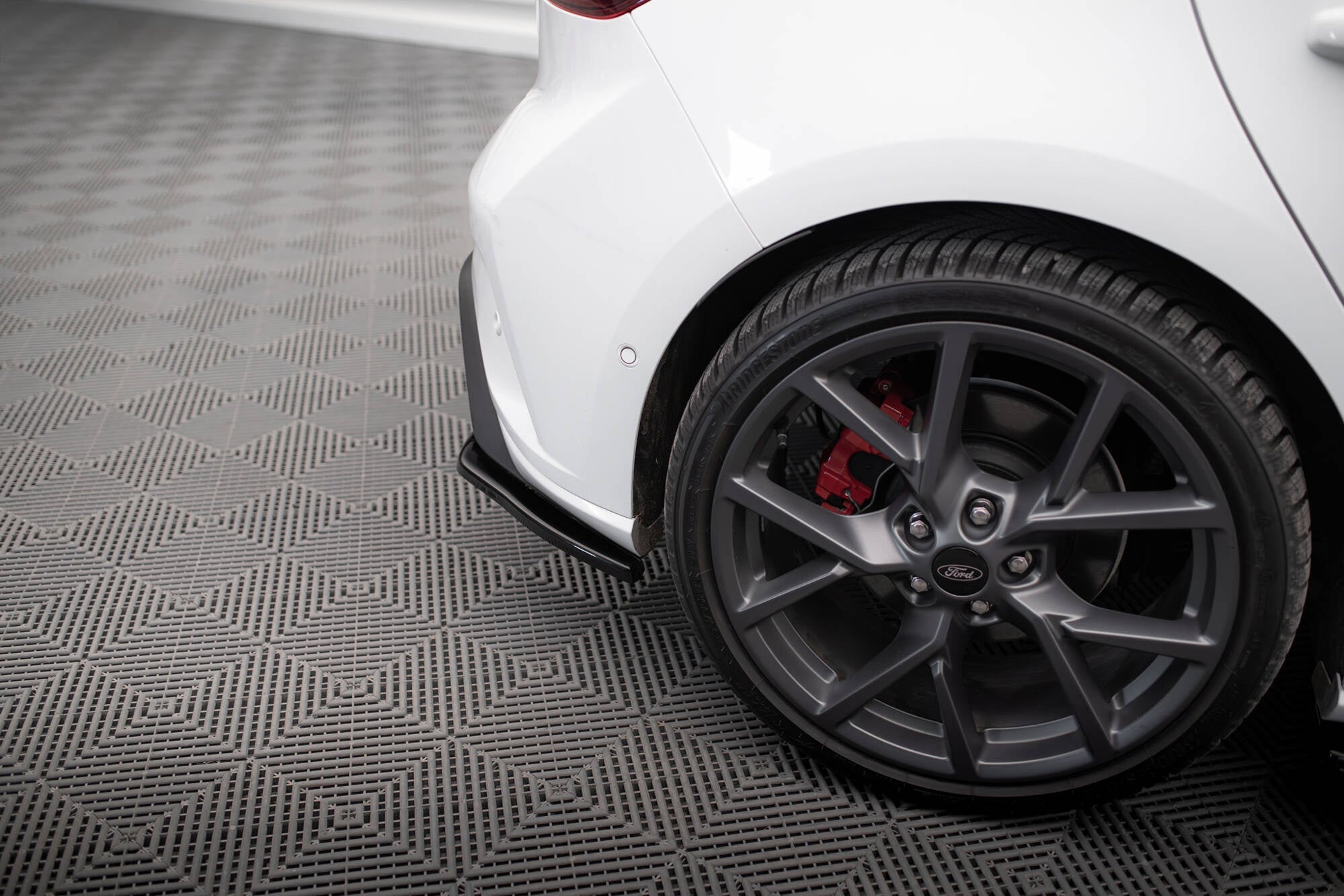 Maxton Design Splitters laterales traseros V.1 para Ford Focus ST Mk4 - imagen 3