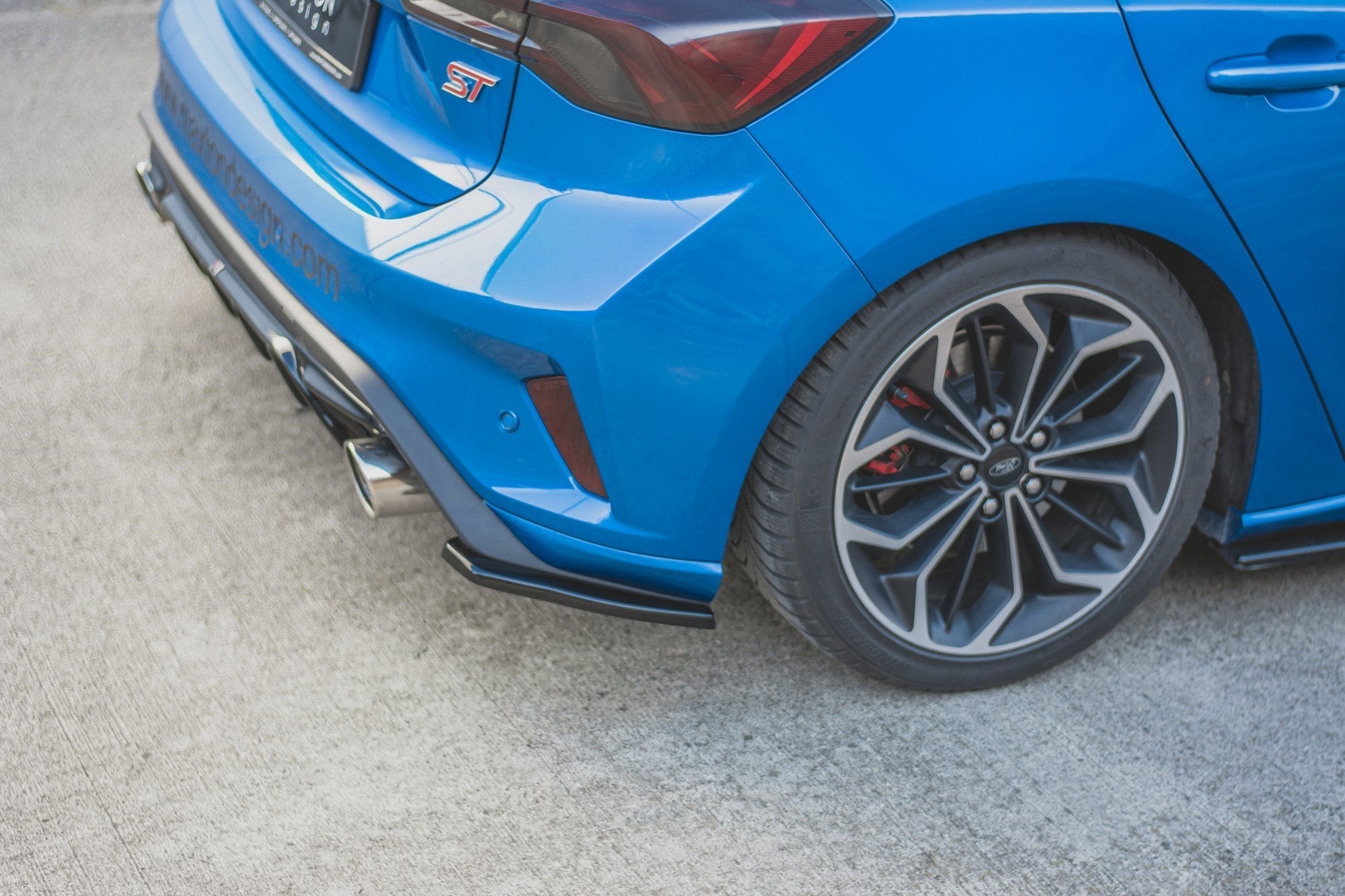 Maxton Design Splitters laterales traseros V.1 para Ford Focus ST Mk4 - imagen 6