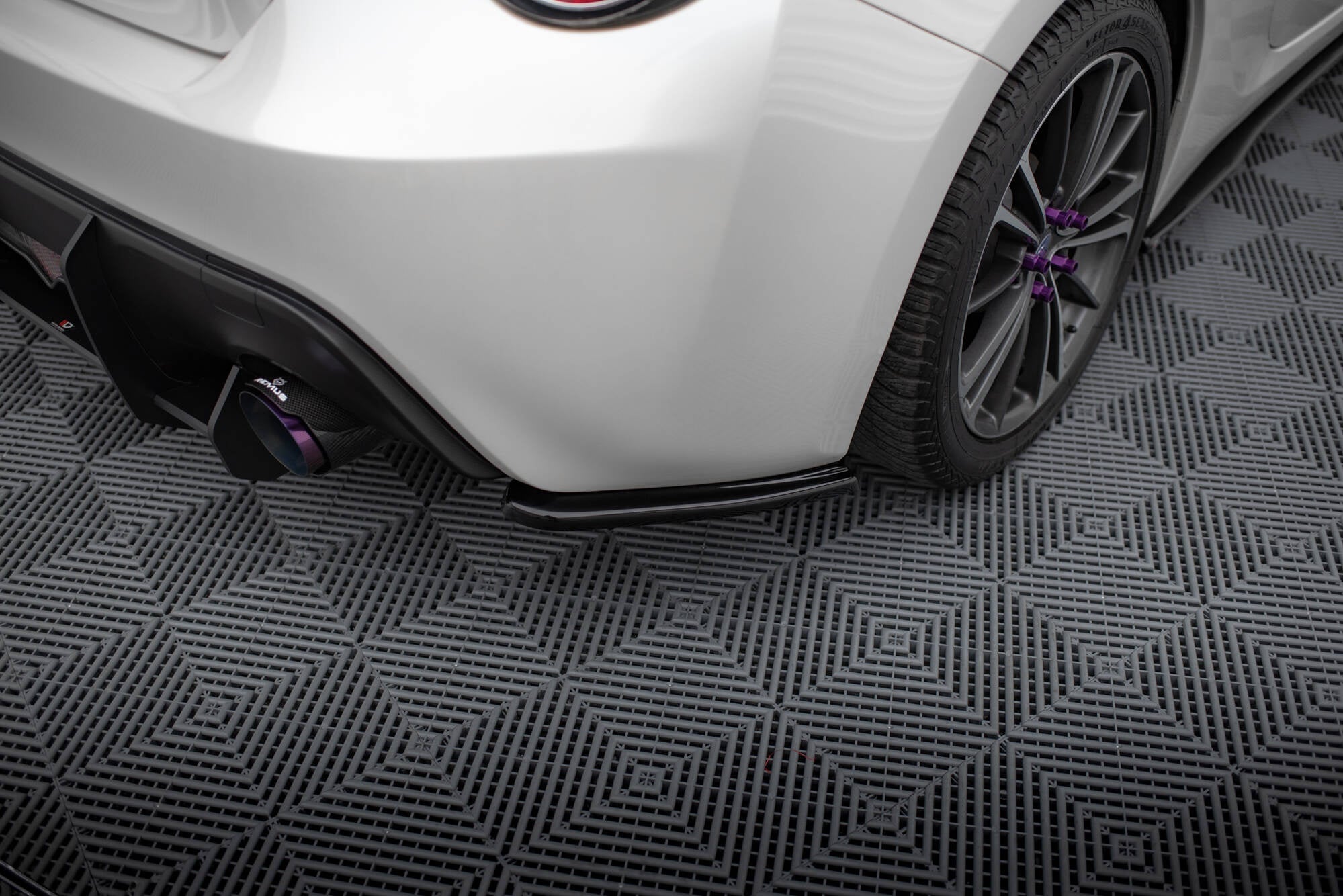Maxton Design Splitters laterales traseros V.1 para Subaru BRZ Mk1 / Mk1 Facelift - imagen 1