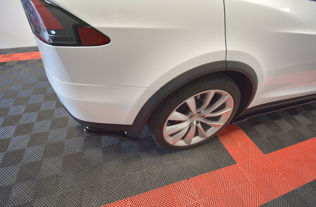 Maxton Design Splitters laterales traseros V.1 para Tesla Model X - imagen 3
