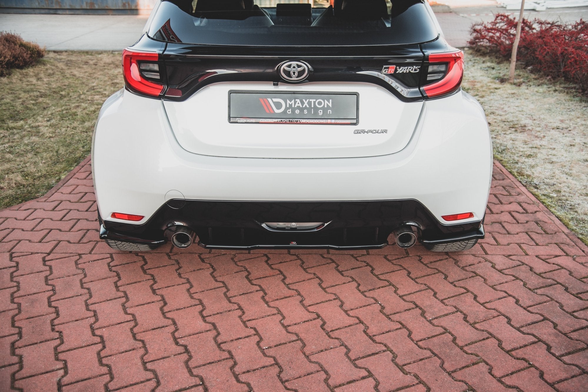 Maxton Design Splitters laterales traseros V.1 para Toyota GR Yaris Mk4 - imagen 3