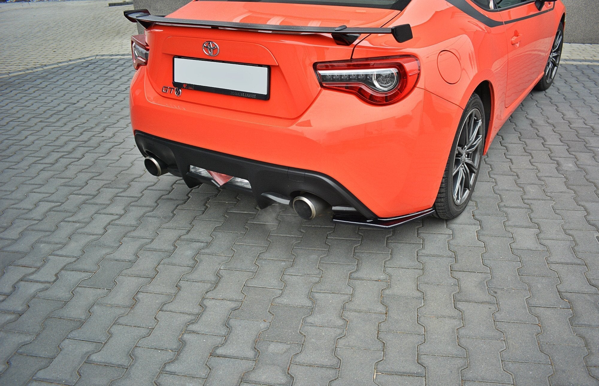 Maxton Design Splitters laterales traseros V.1 para Toyota GT86 Facelift - imagen 3