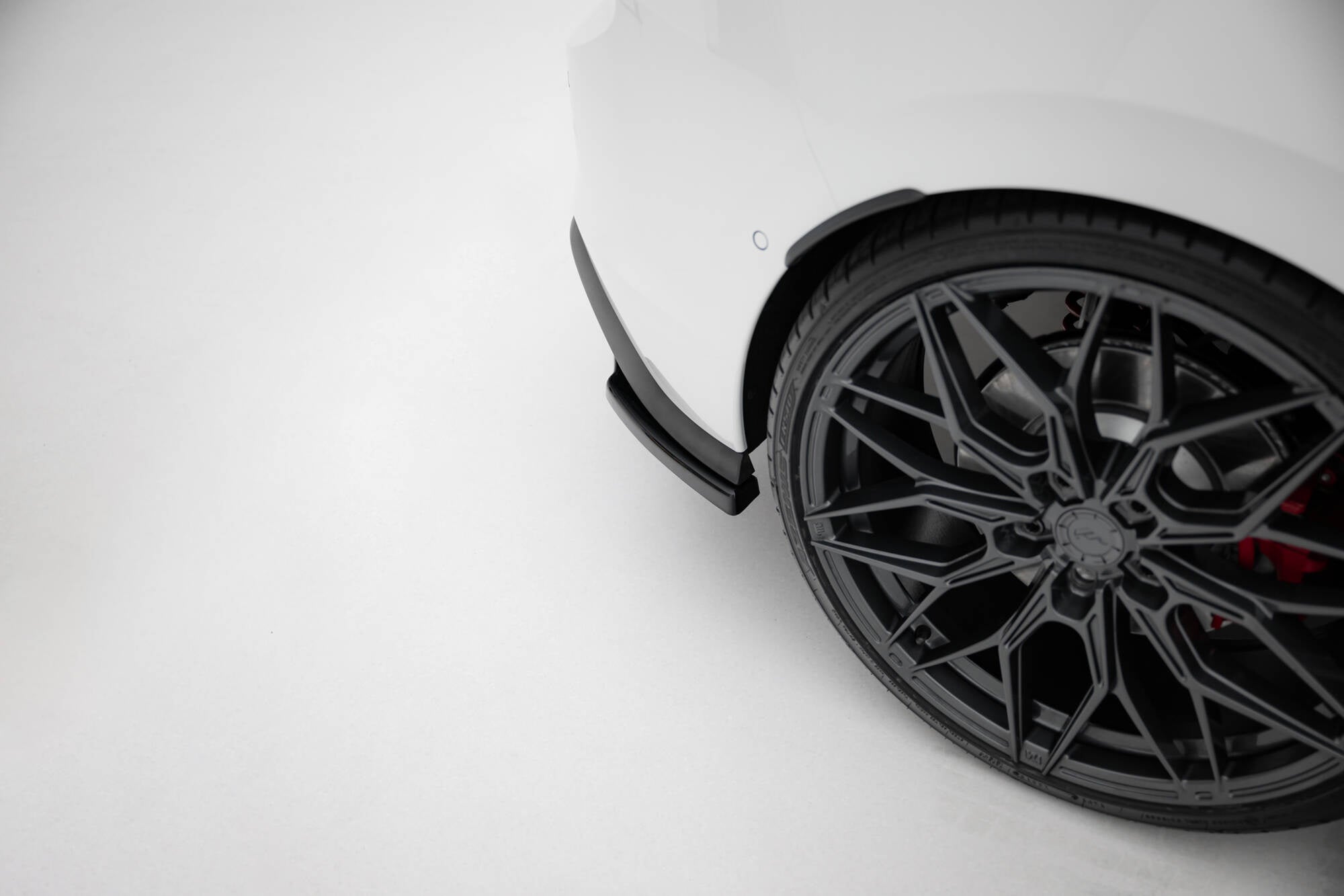 Maxton Design Splitters laterales traseros V.1 para Volkswagen Golf GTI / GTE Mk8 - imagen 8