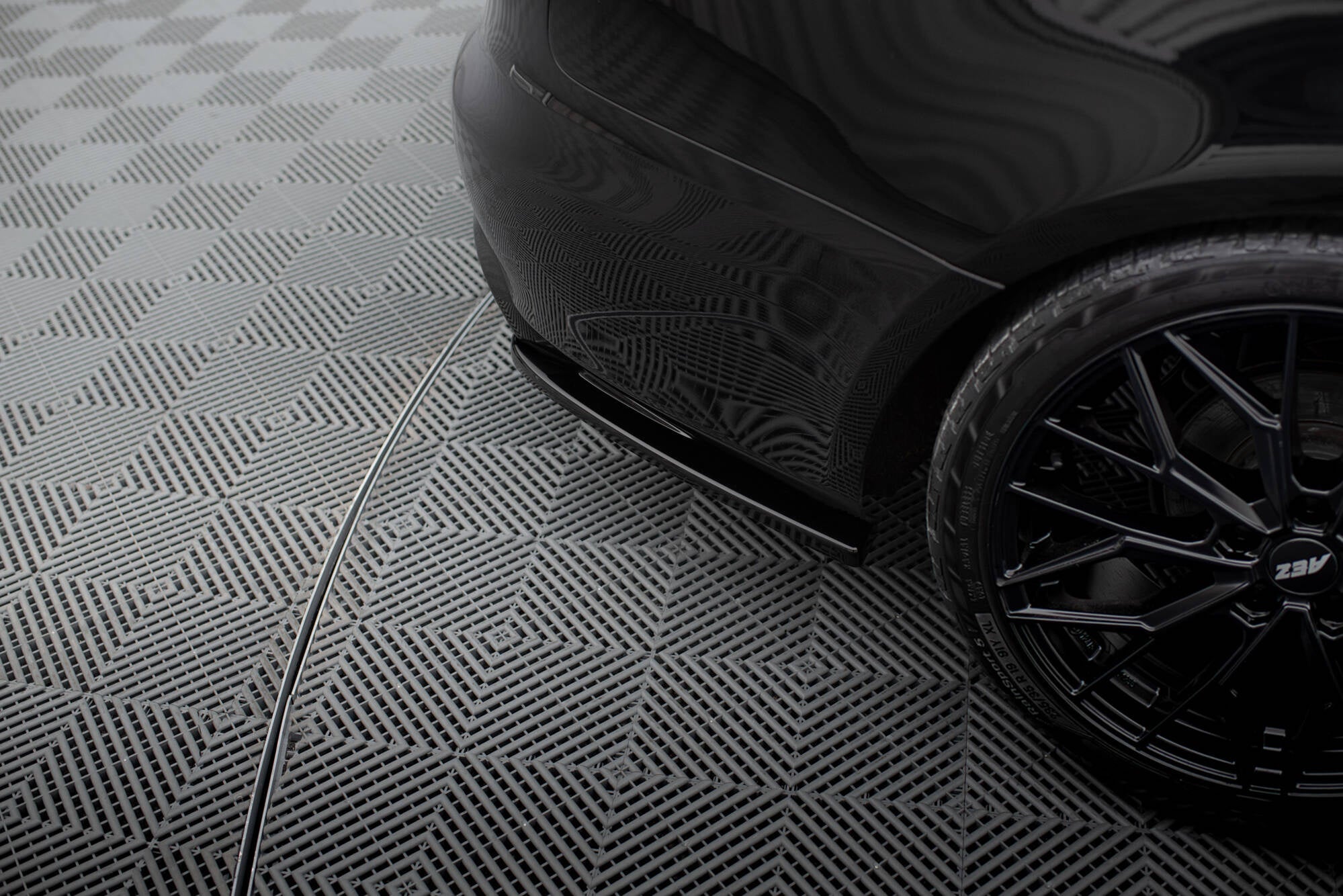 Maxton Design Splitters laterales traseros V.2 para Audi A4 B8 - imagen 3