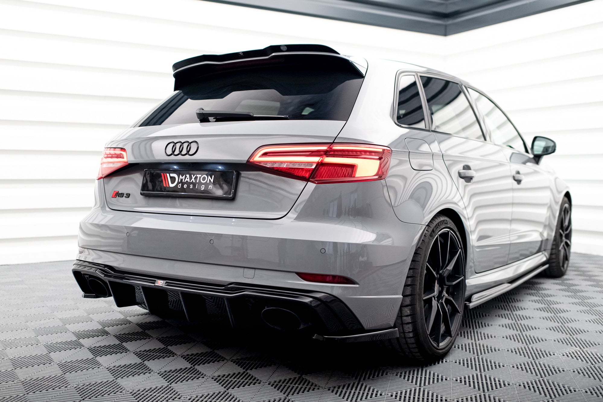 Maxton Design Splitters laterales traseros V.2 para Audi RS3 8V Sportback Facelift - imagen 2