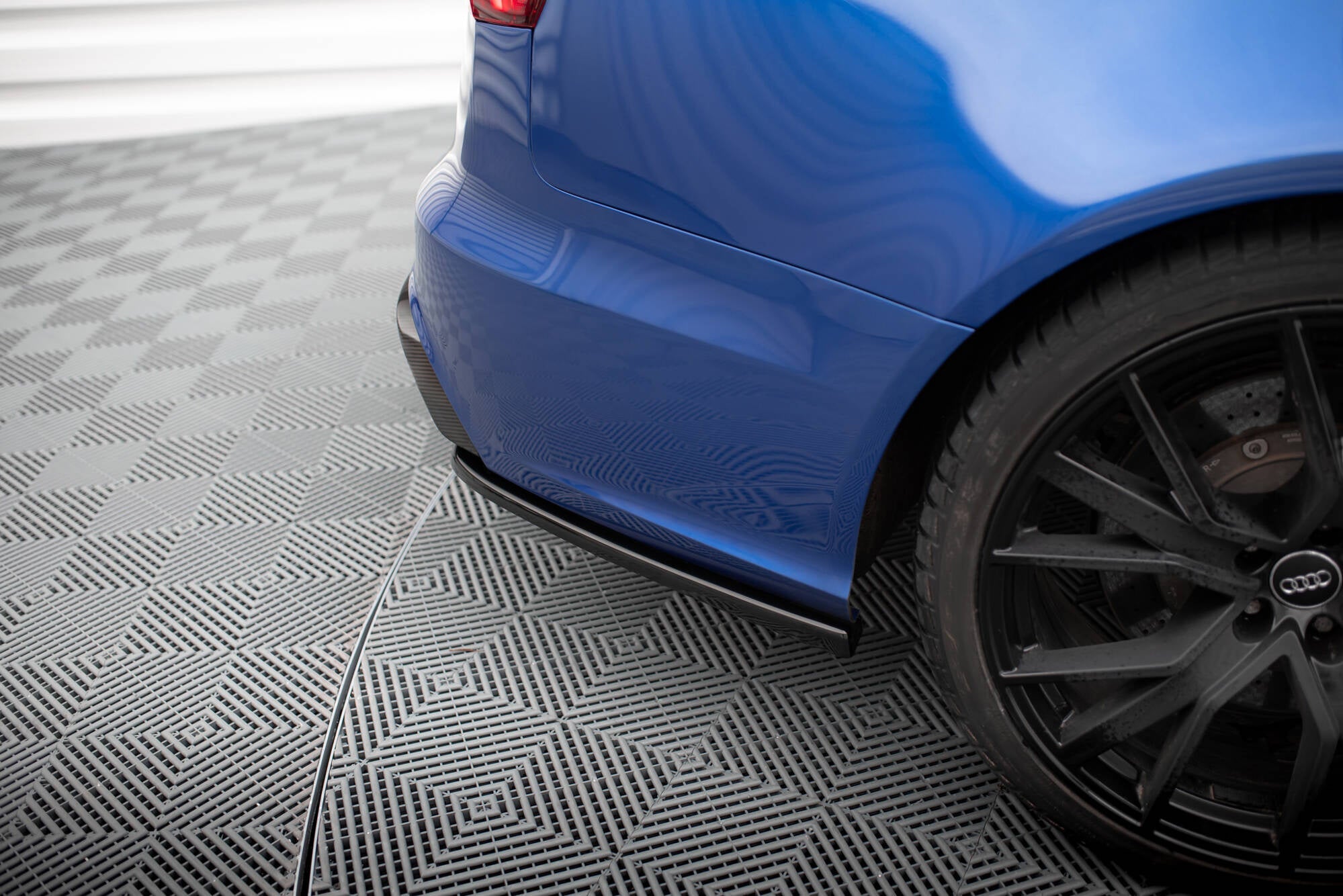 Maxton Design Splitters laterales traseros V.2 para Audi RS6 C7 / C7 Facelift - imagen 3