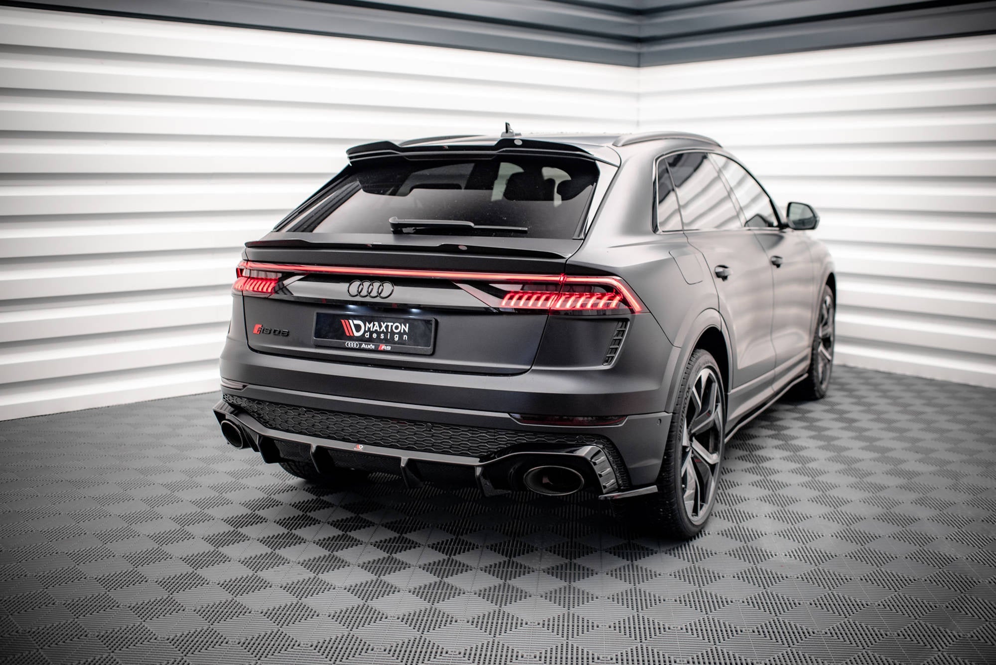 Maxton Design Splitters laterales traseros V.2 para Audi RSQ8 Mk1 - imagen 2