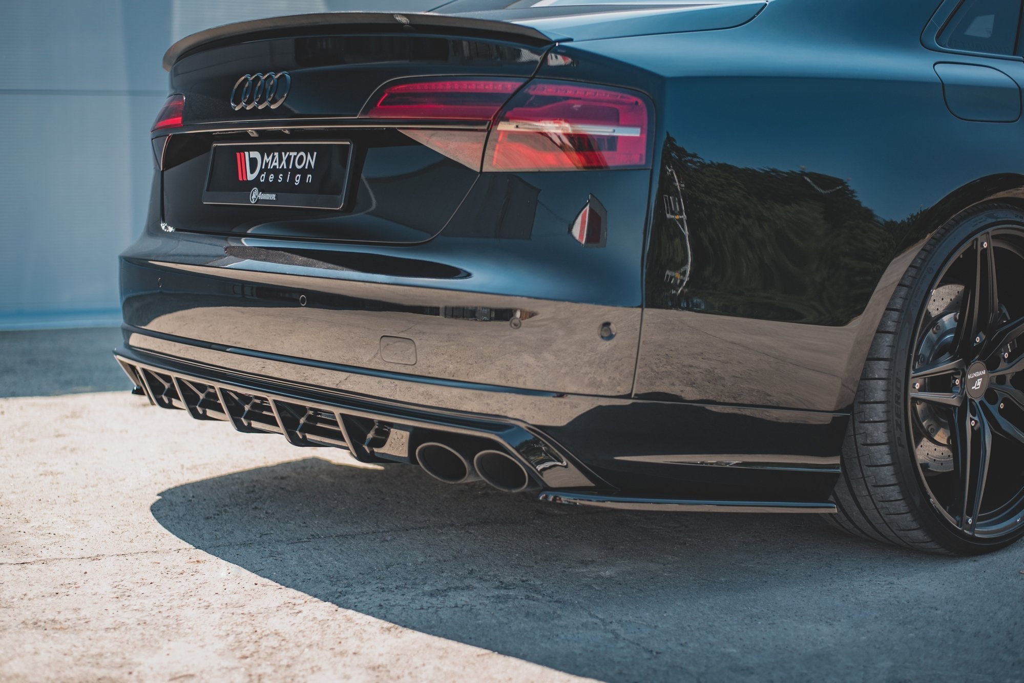 Maxton Design Splitters laterales traseros V.2 para Audi S8 D4 Facelift - imagen 1