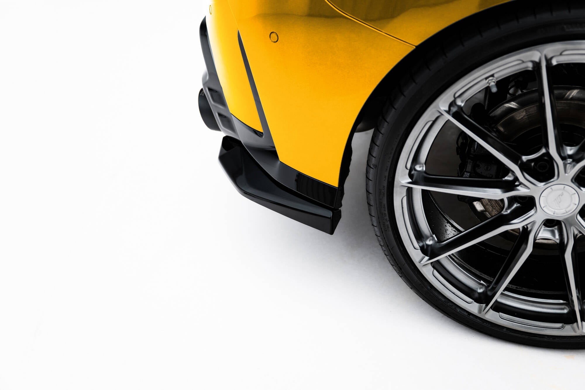 Maxton Design Splitters laterales traseros V.2 para BMW 1 M-Pack F70 - imagen 3