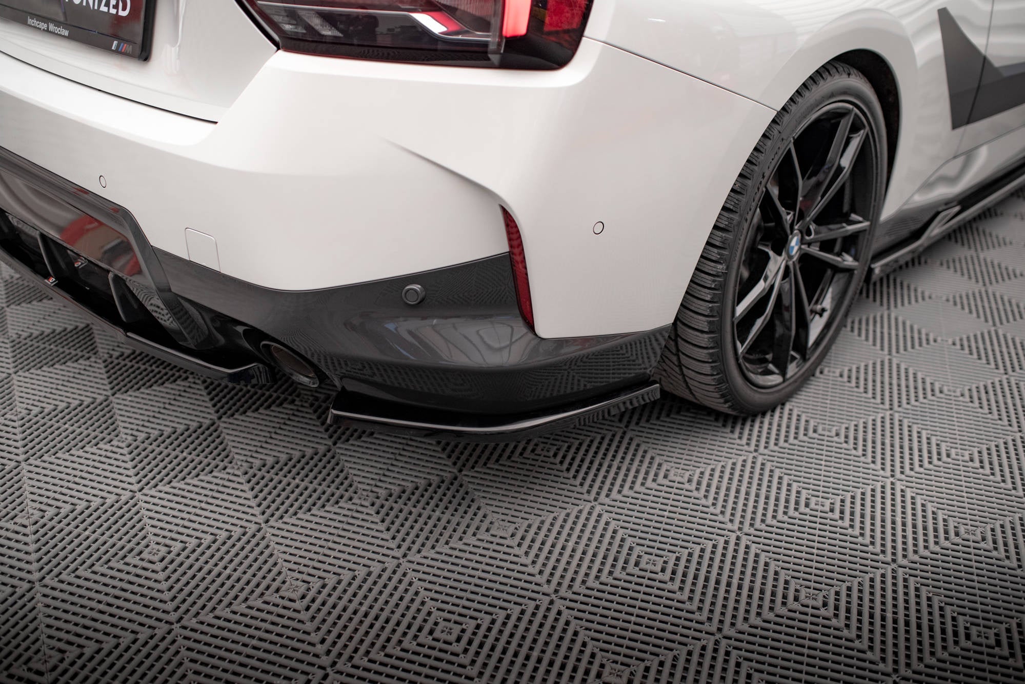Maxton Design Splitters laterales traseros V.2 para BMW 2 Coupe M-Pack G42 - imagen 1