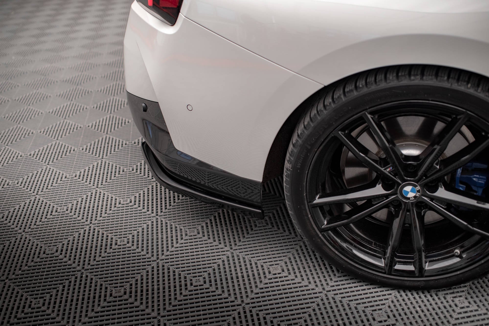 Maxton Design Splitters laterales traseros V.2 para BMW 2 Coupe M-Pack G42 - imagen 3