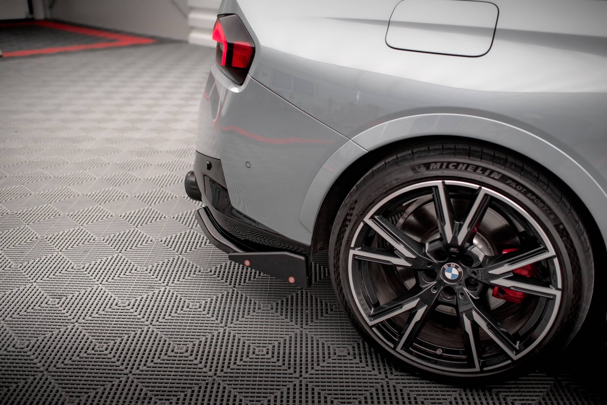 Maxton Design Splitters laterales traseros V.2 + Flaps para BMW 2 Coupe M240i G42 - imagen 2