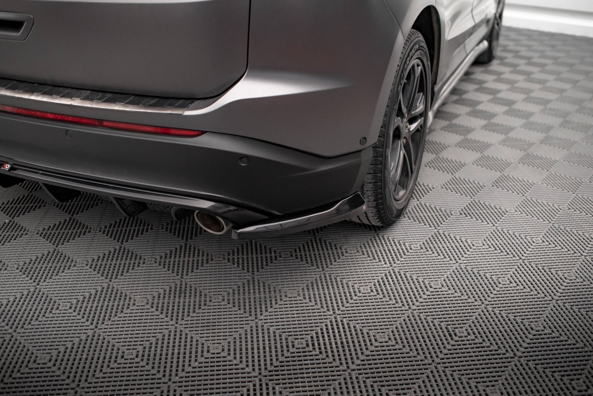 Maxton Design Splitters laterales traseros V.2 para Ford Edge Mk2 - imagen 1