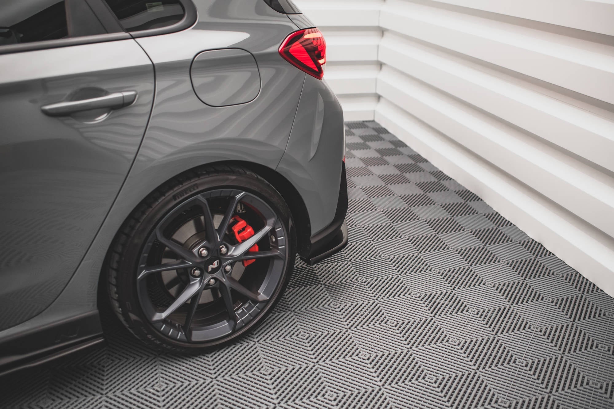 Maxton Design Splitters laterales traseros V.2 para Hyundai I30 N Hatchback Mk3 Facelift - imagen 2