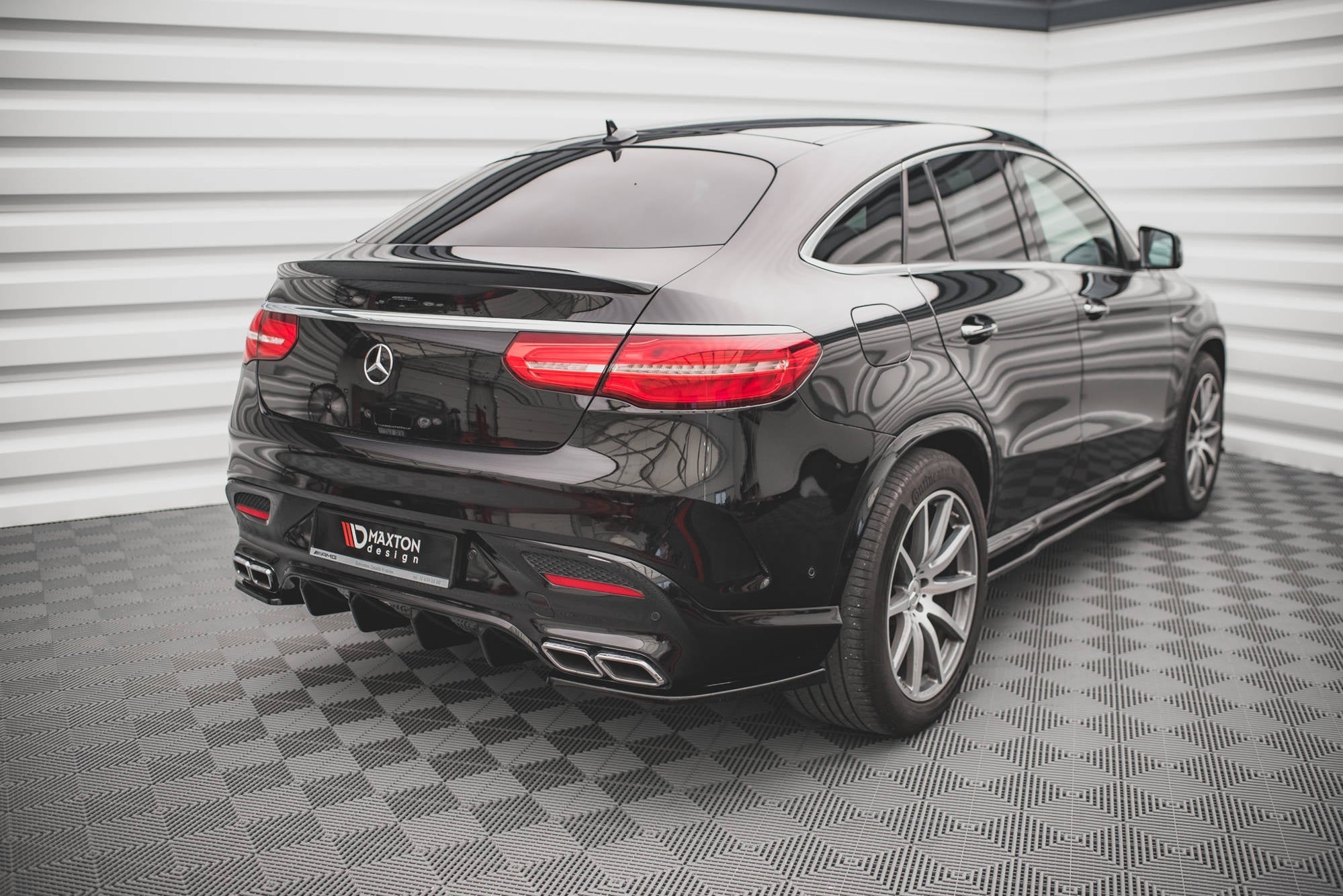 Maxton Design Splitters laterales traseros V.2 para Mercedes-Benz GLE Coupe 63AMG C292 - imagen 3