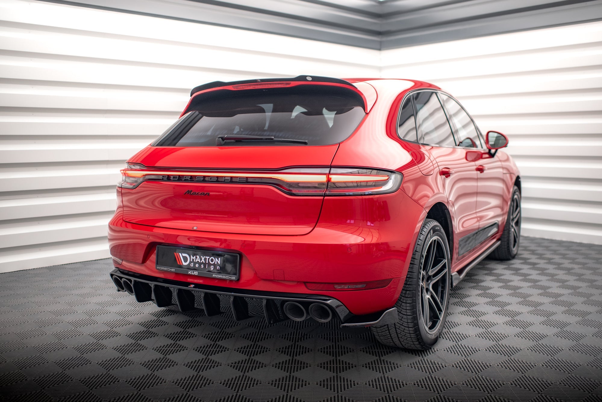 Maxton Design Splitters laterales traseros V.2 para Porsche Macan GTS / Sport Design Mk1 Facelift - imagen 2