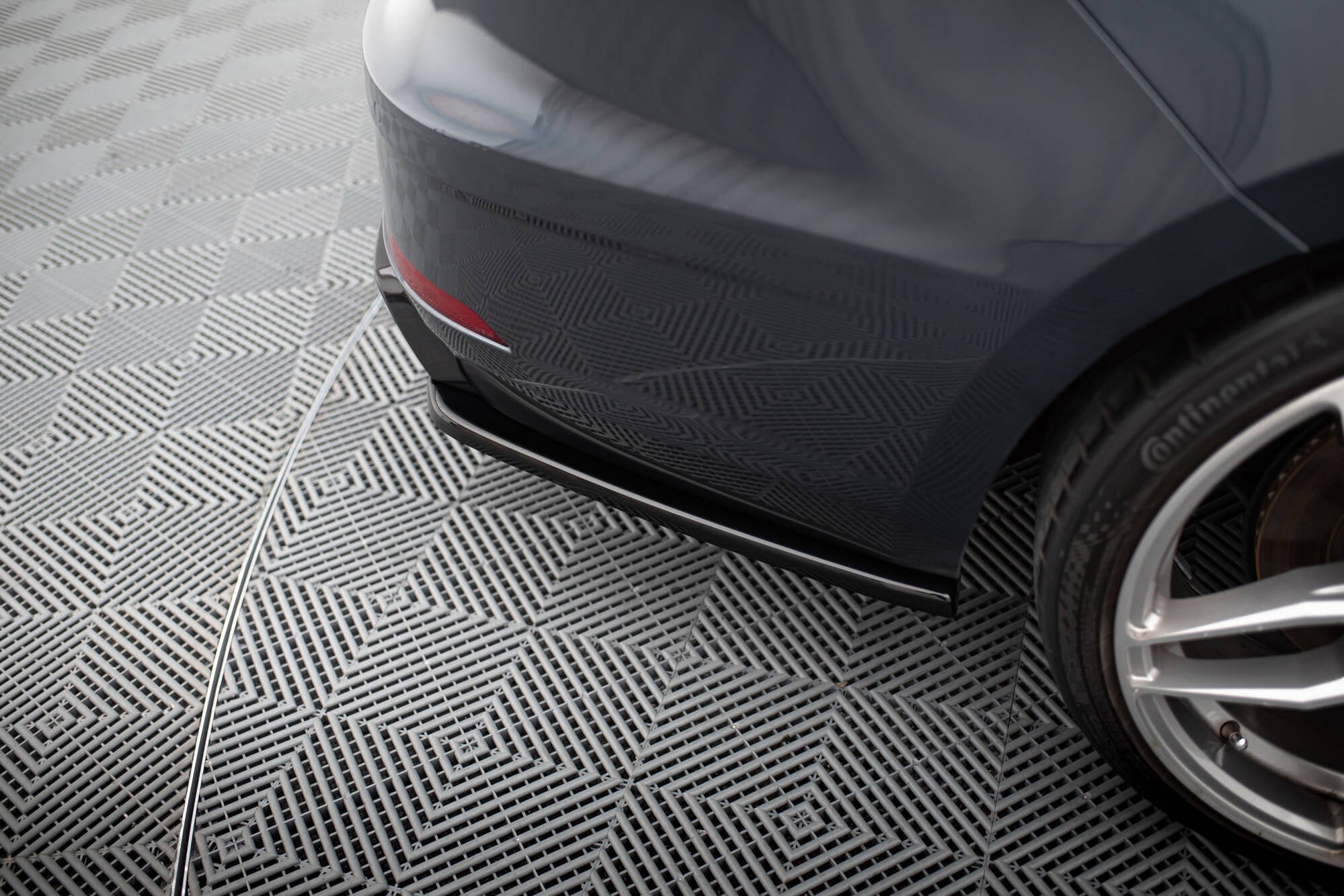 Maxton Design Splitters laterales traseros V.2 para Seat Leon Cupra Mk3 Facelift Sportstourer - imagen 3