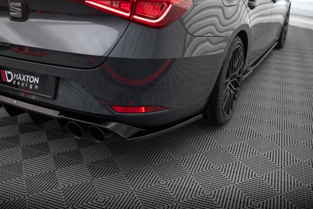 Maxton Design Splitters laterales traseros V.2 para Seat Leon ST FR Mk4 - imagen 1