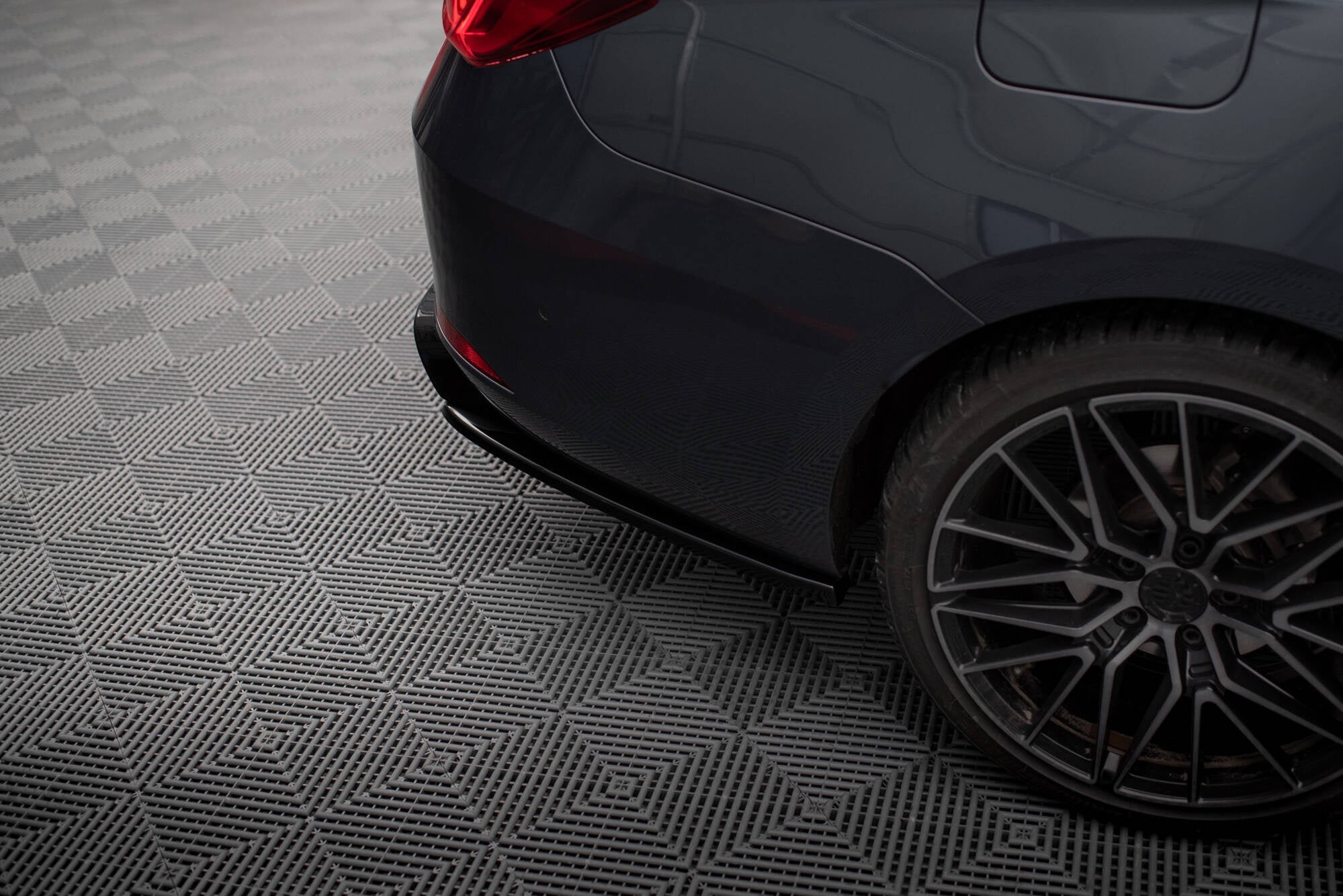 Maxton Design Splitters laterales traseros V.2 para Seat Leon ST FR Mk4 - imagen 2