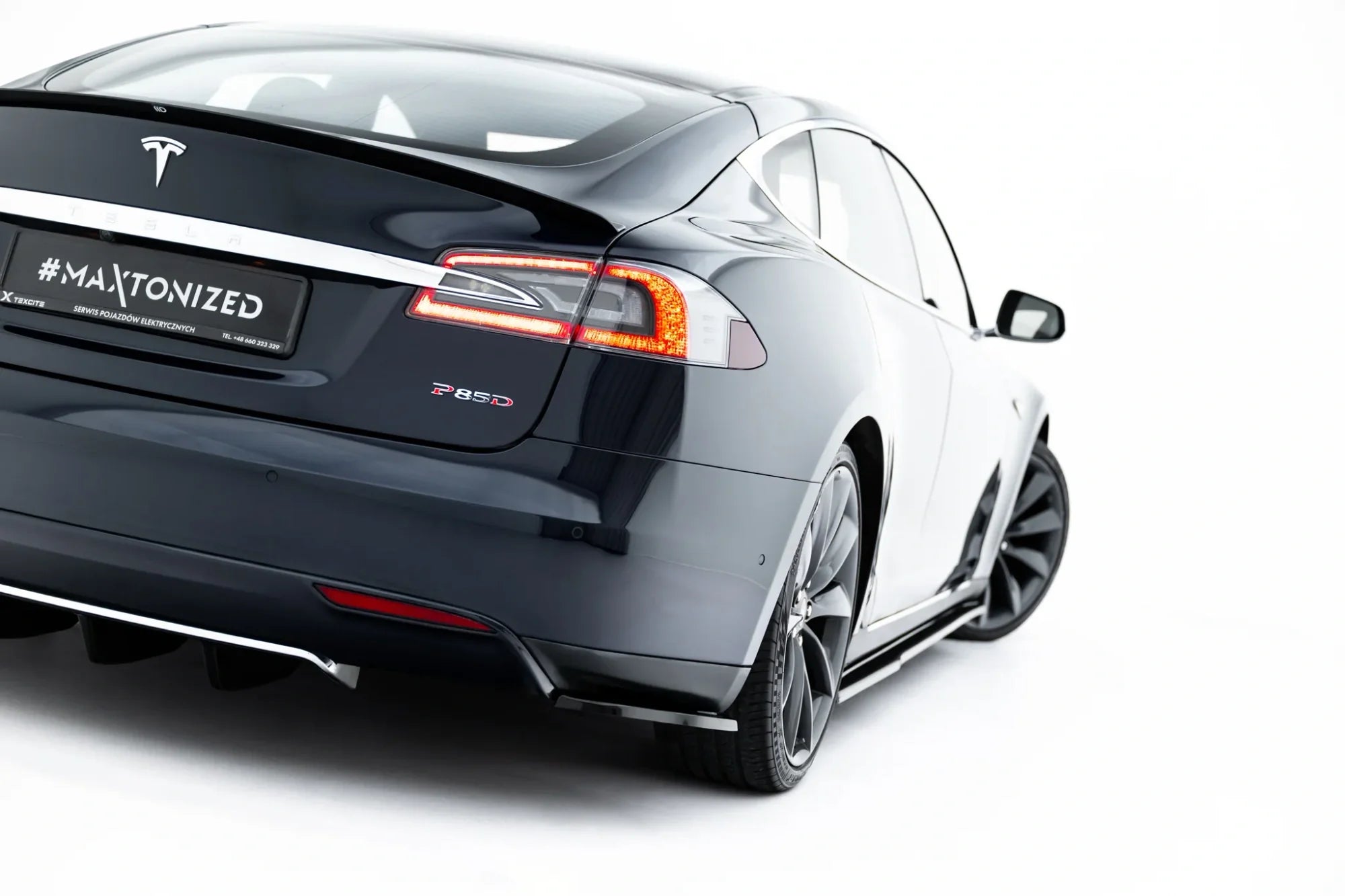 Maxton Design Splitters laterales traseros V.2 para Tesla Model S Mk1 - imagen 1