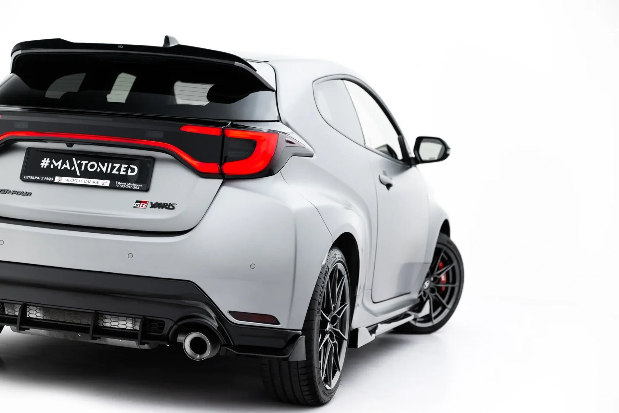 Maxton Design Splitters laterales traseros V.2 para Toyota GR Yaris Mk4 Facelift - imagen 1