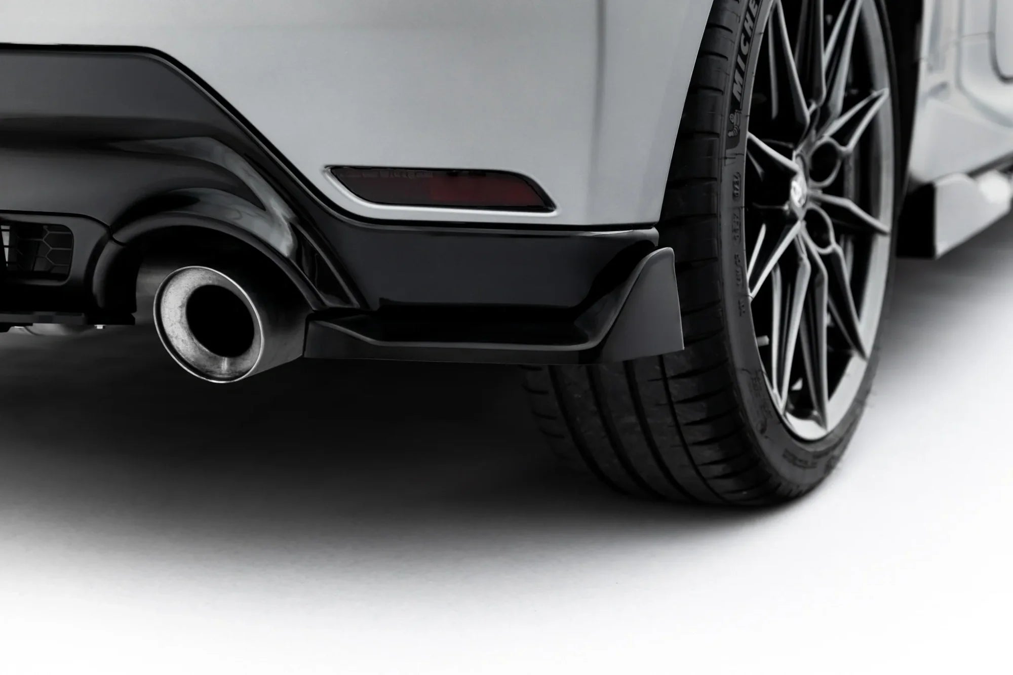 Maxton Design Splitters laterales traseros V.2 para Toyota GR Yaris Mk4 Facelift - imagen 3