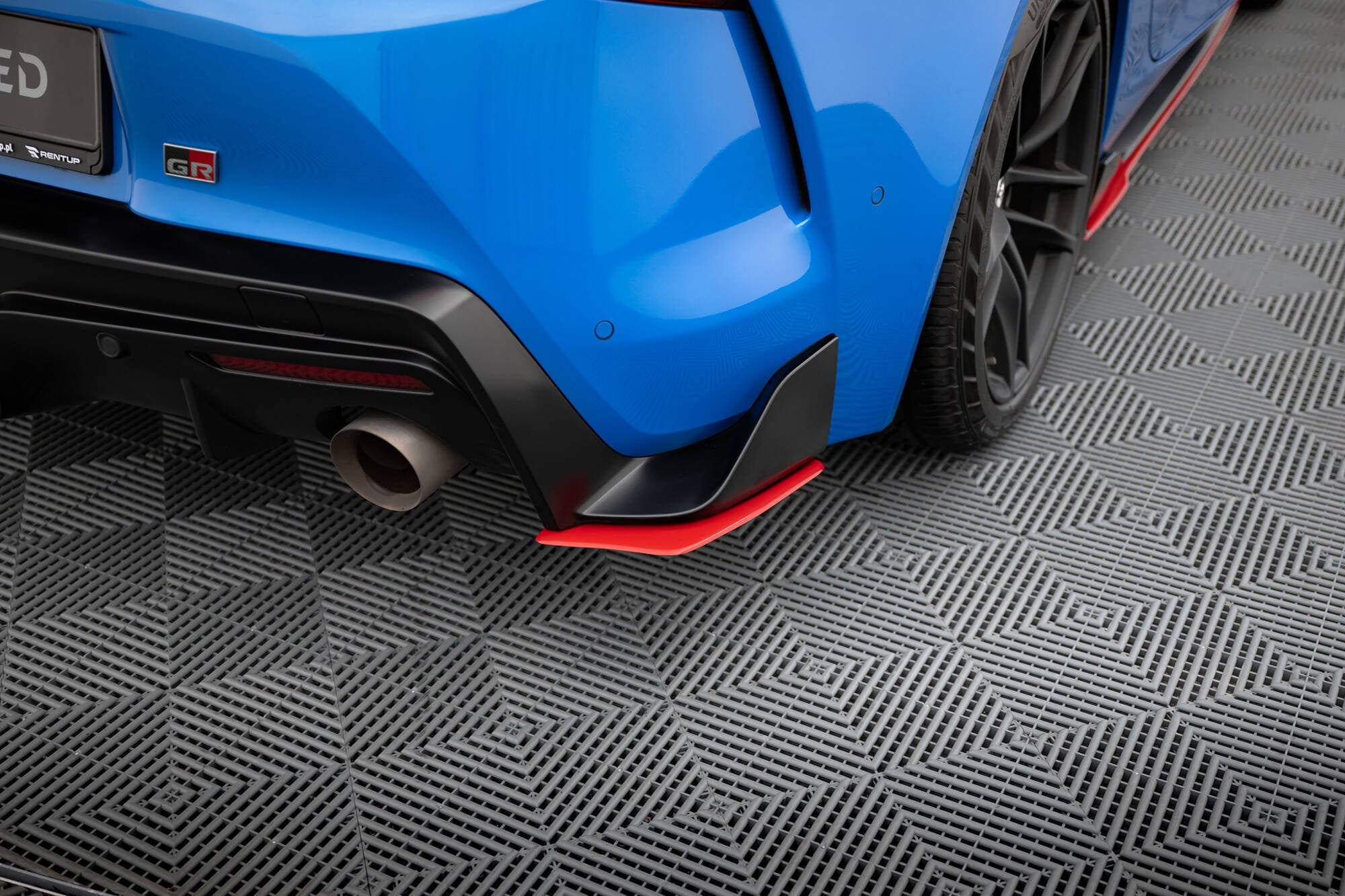 Maxton Design Splitters laterales traseros V.2 para Toyota Supra Mk5 - imagen 1
